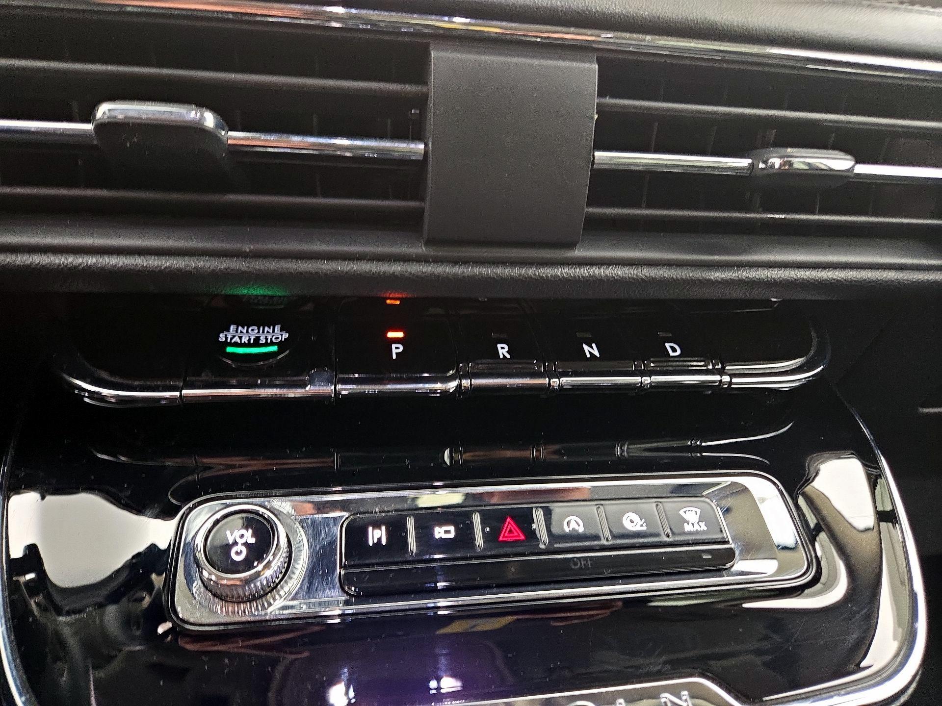 Thumbnail: 2023 Lincoln Corsair - 18