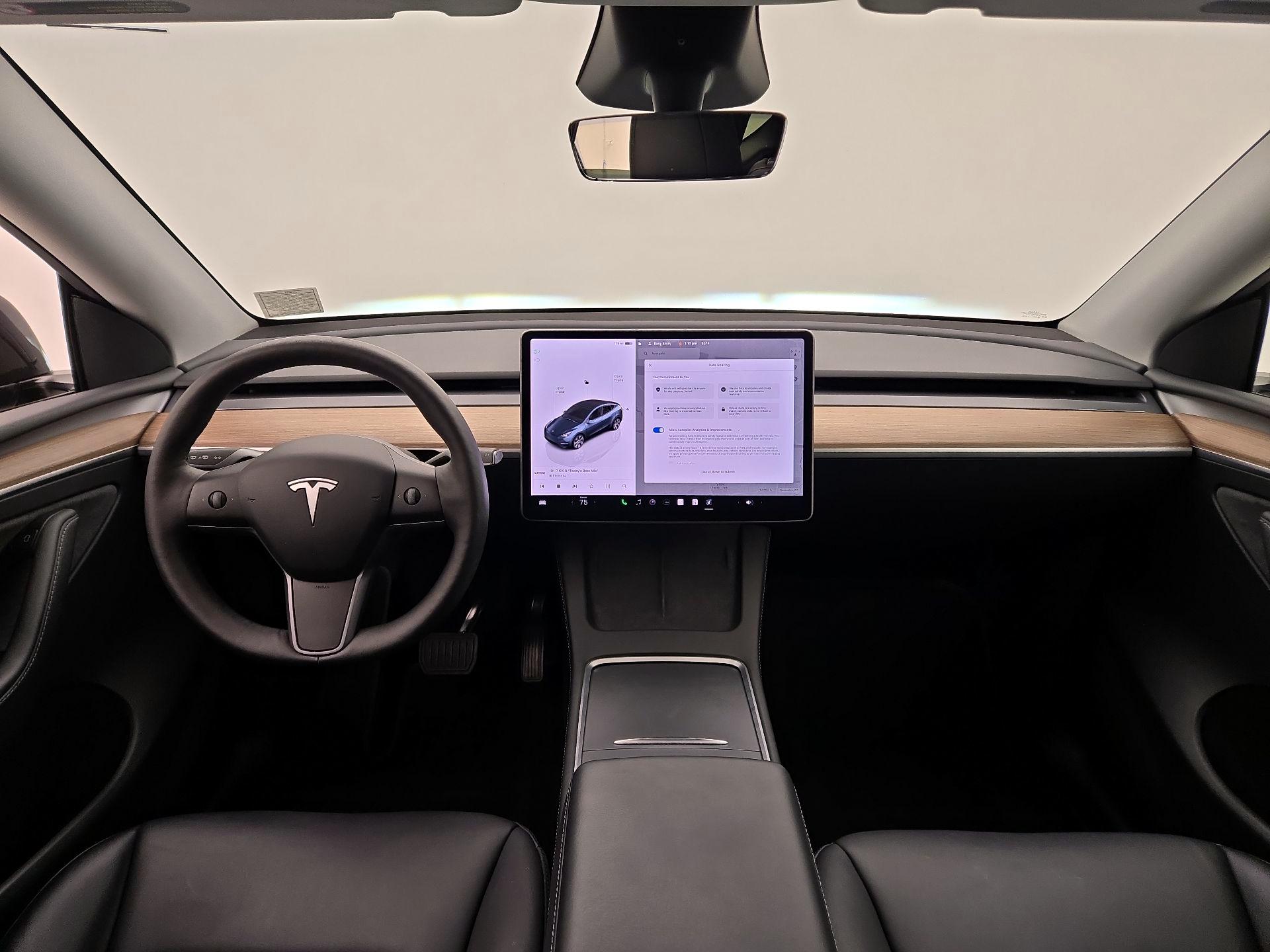 Thumbnail: 2024 Tesla Model Y - 9