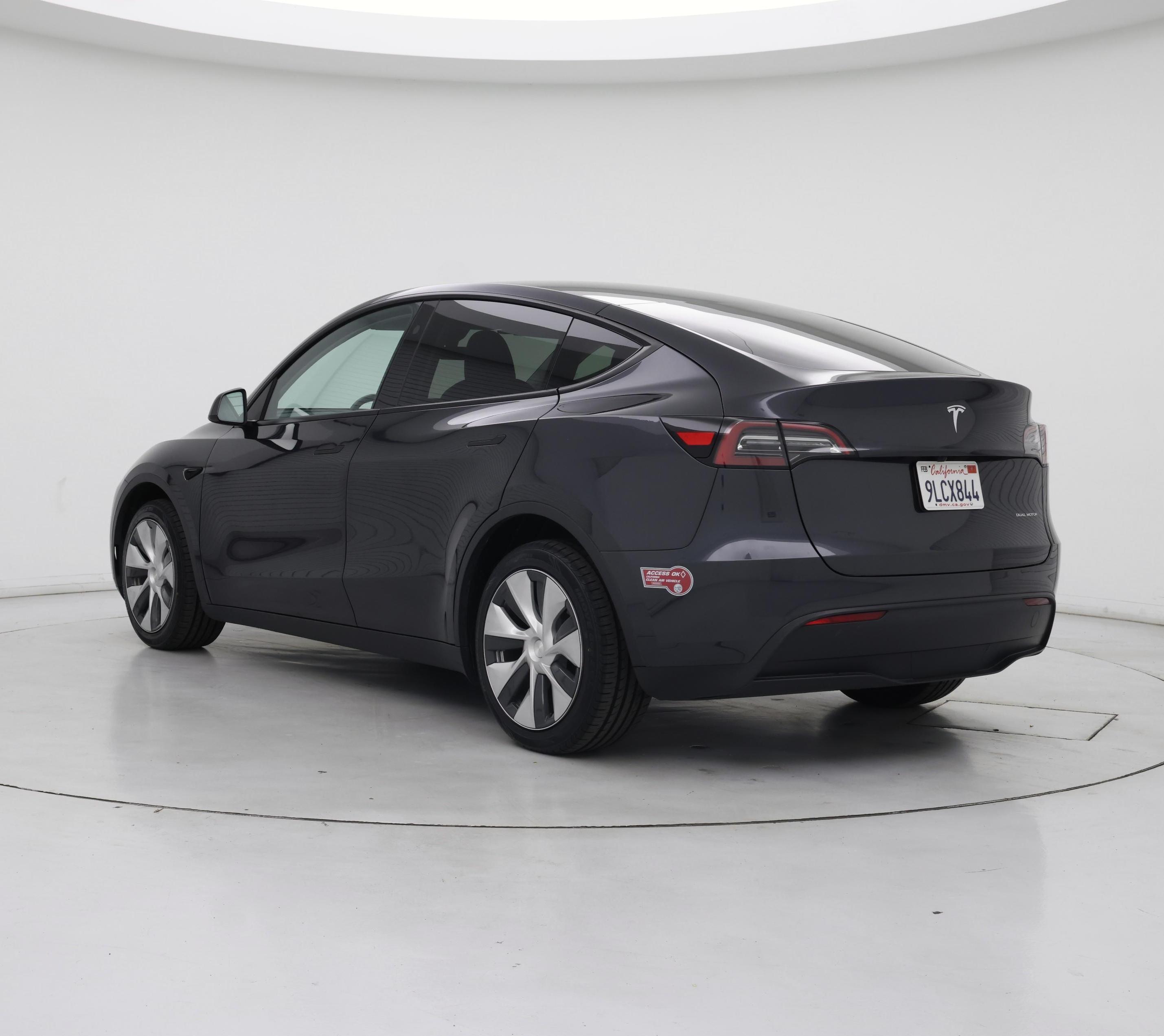 Thumbnail: 2024 Tesla Model Y - 2