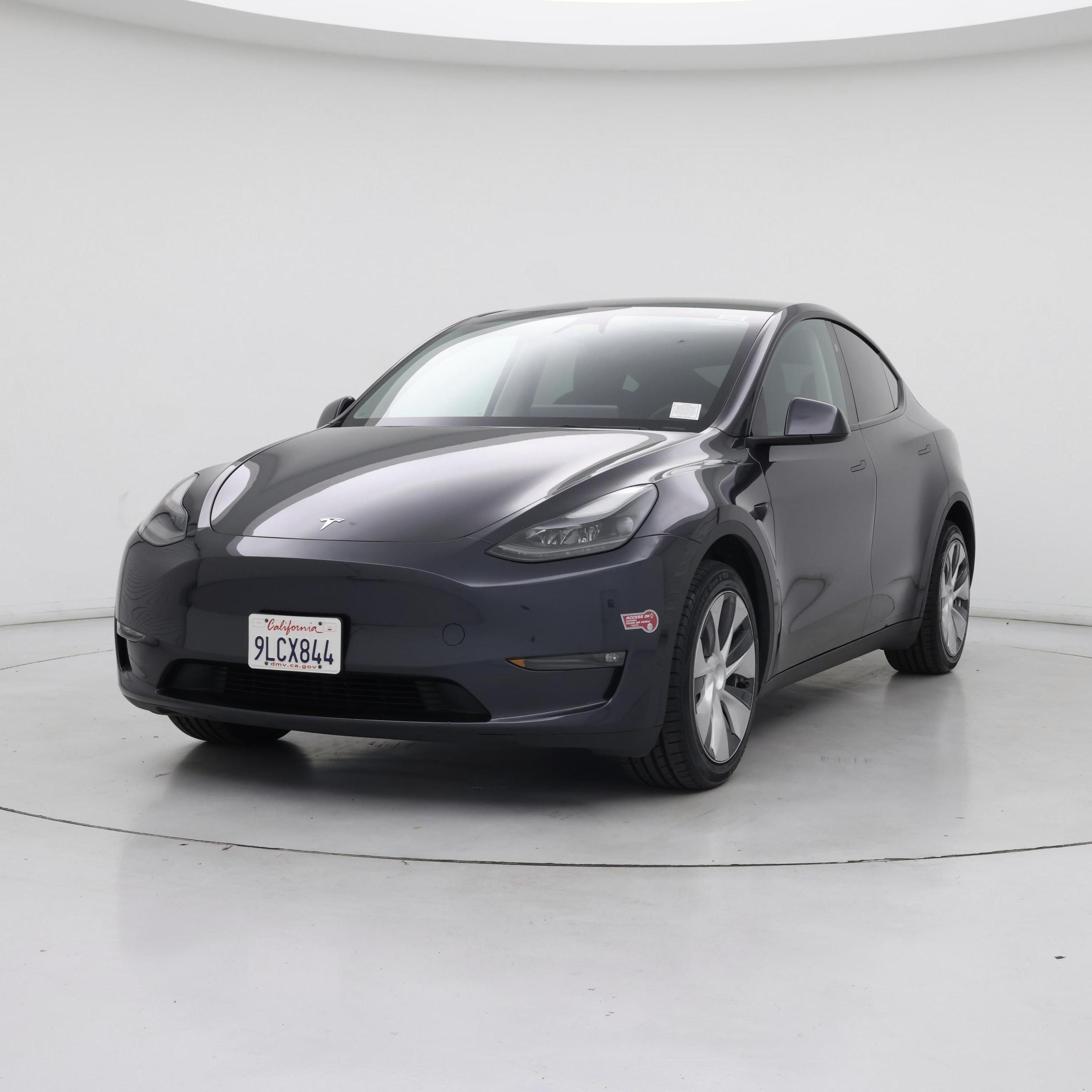 Thumbnail: 2024 Tesla Model Y - 4