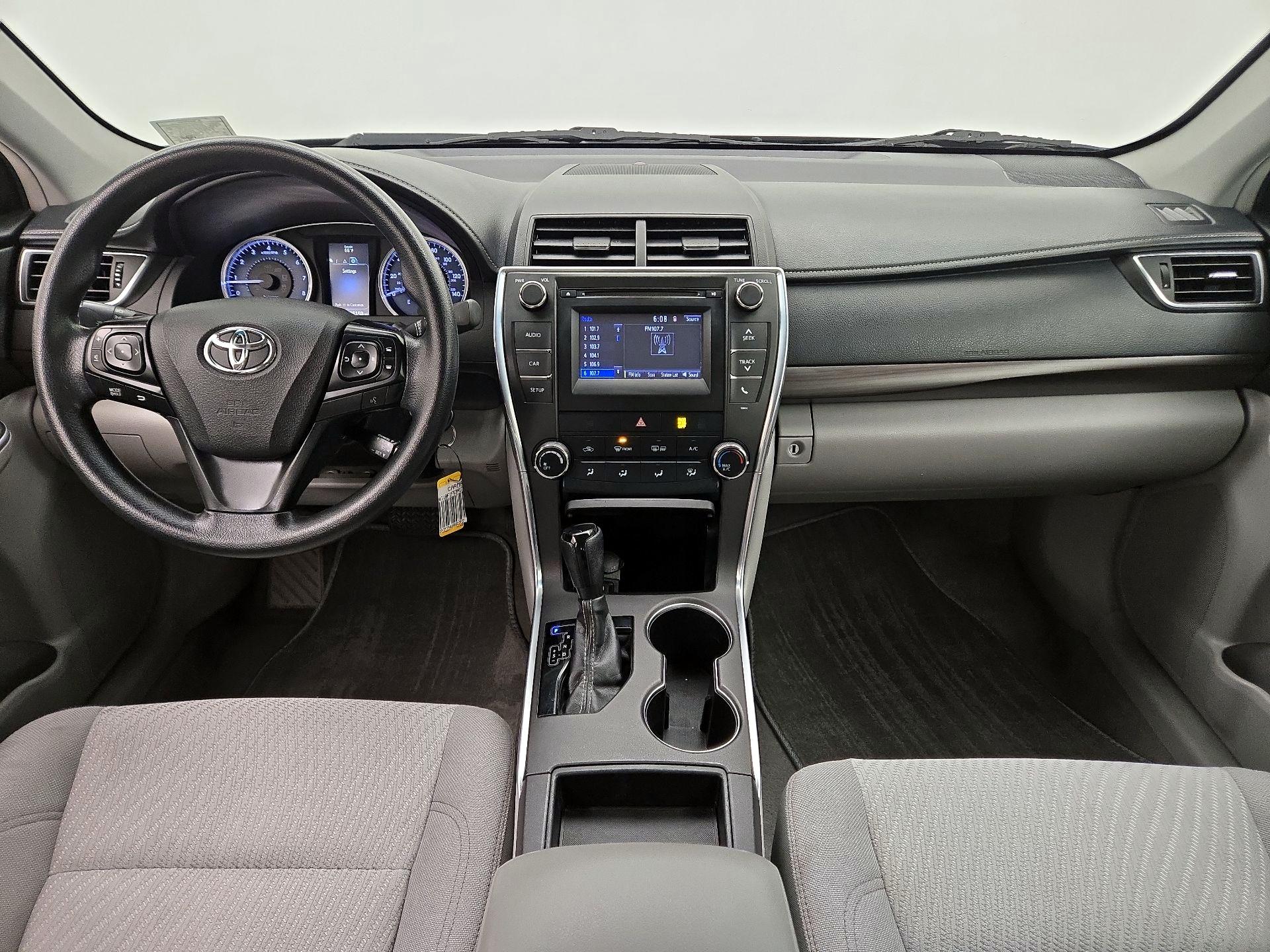 Thumbnail: 2017 Toyota Camry - 9