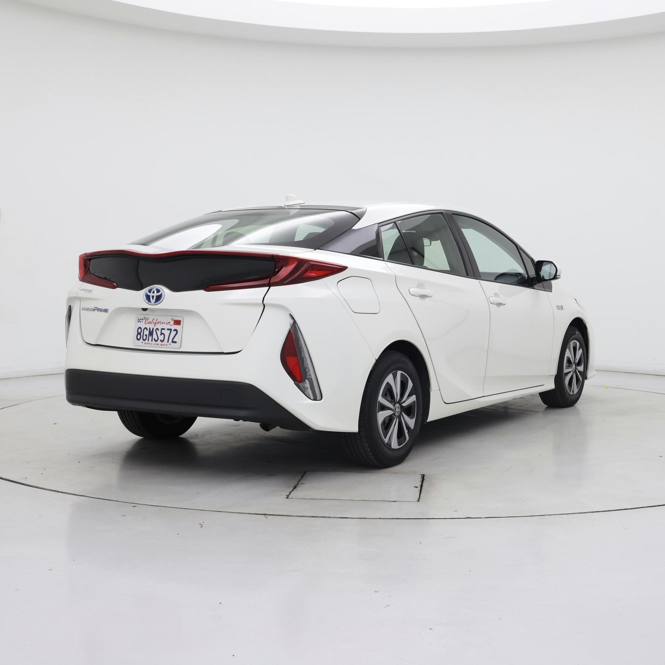 Thumbnail: 2018 Toyota Prius Prime - 8