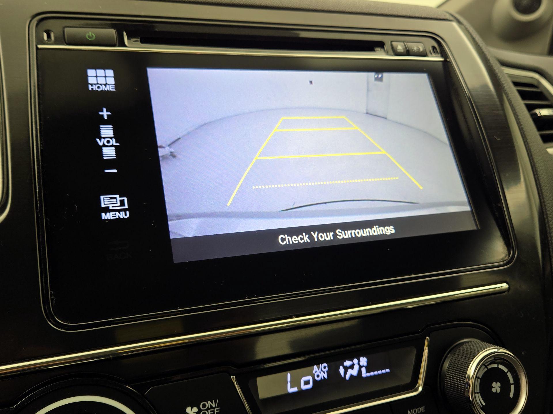 Thumbnail: 2015 Honda Civic - 14