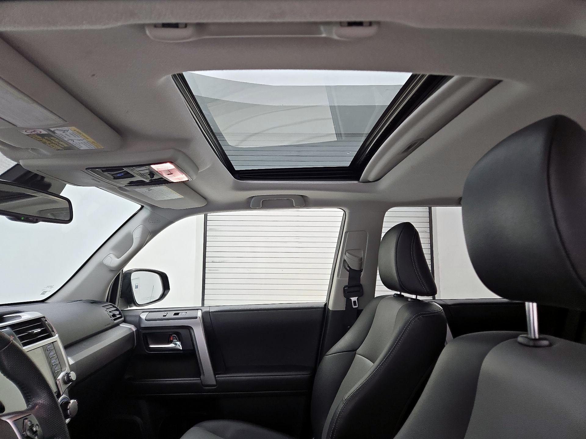 Thumbnail: 2021 Toyota 4Runner - 20