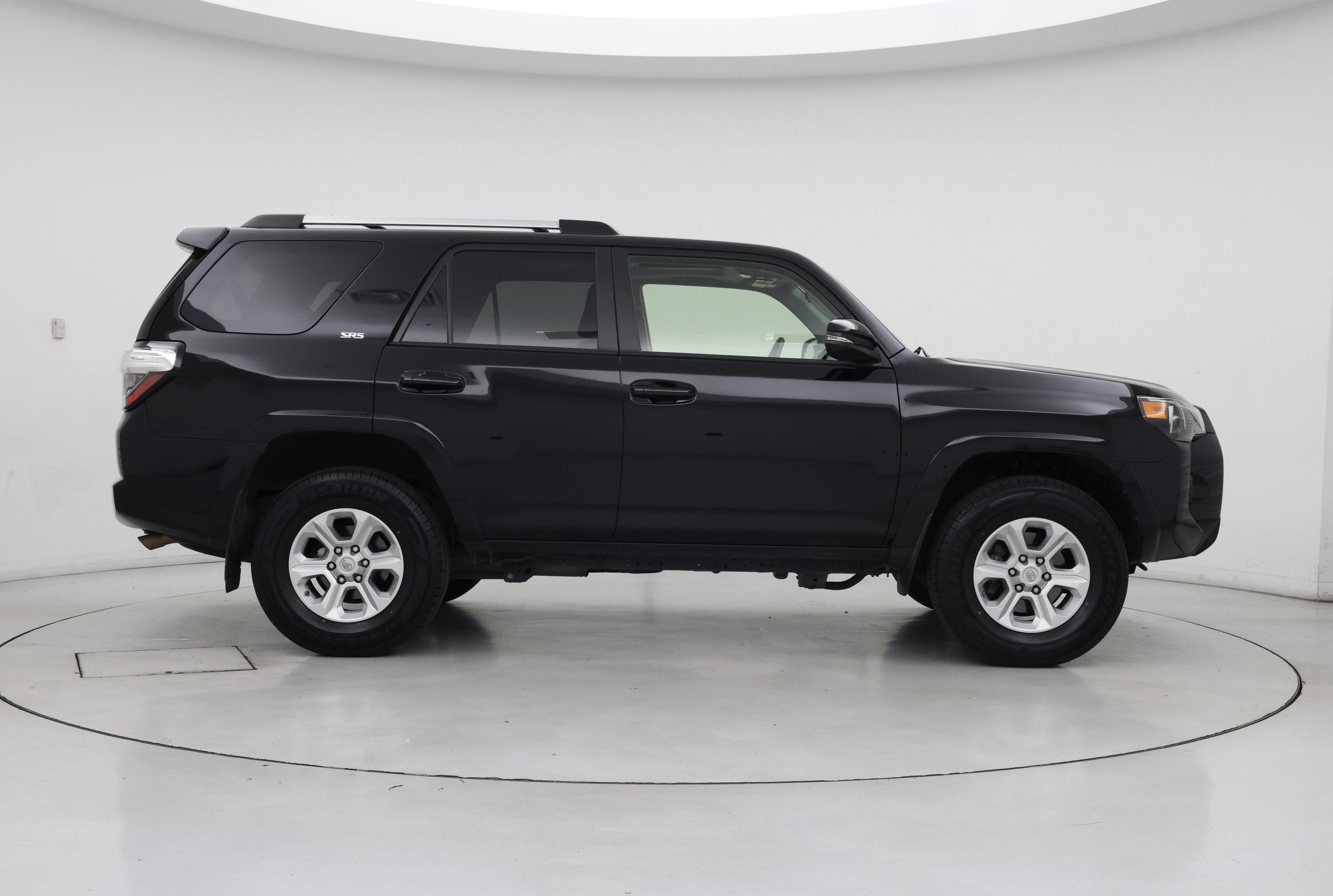 Thumbnail: 2021 Toyota 4Runner - 7