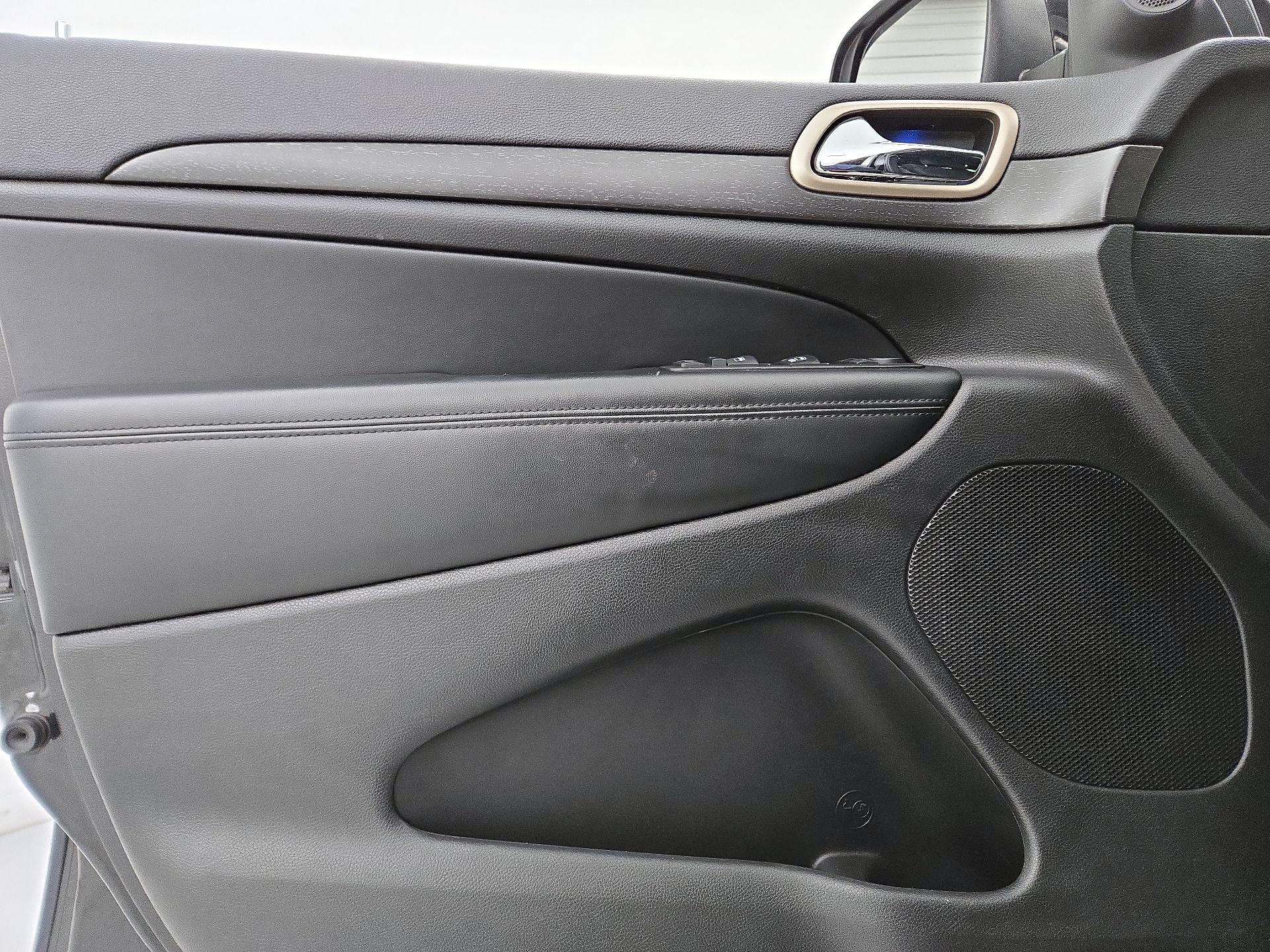 Thumbnail: 2017 Jeep Grand Cherokee - 12