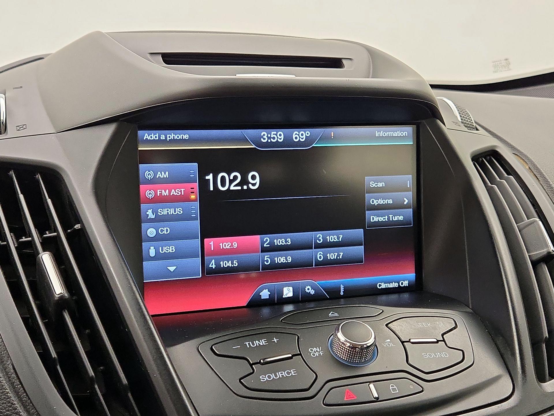 Thumbnail: 2015 Ford C-Max - 14