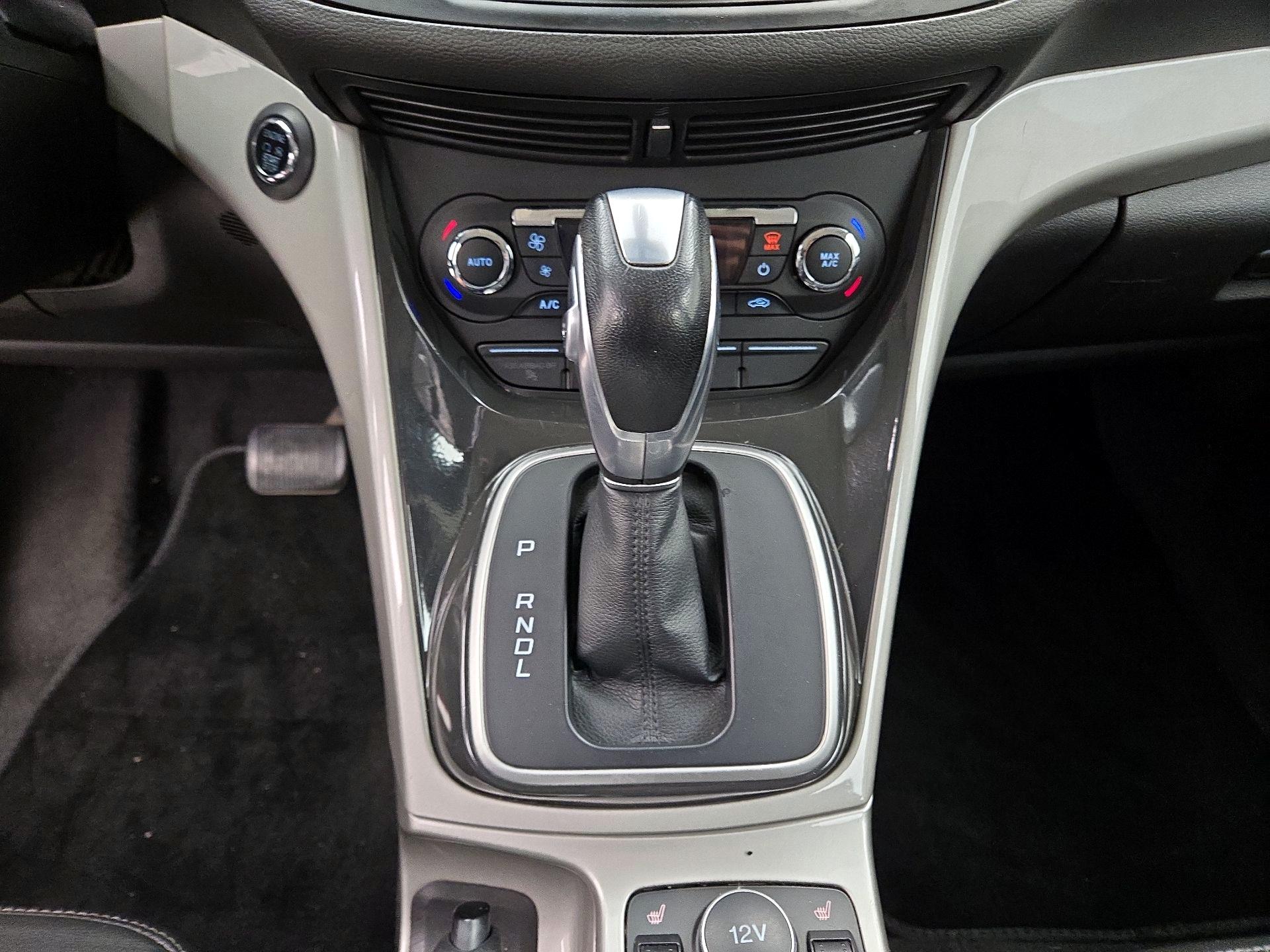 Thumbnail: 2015 Ford C-Max - 16