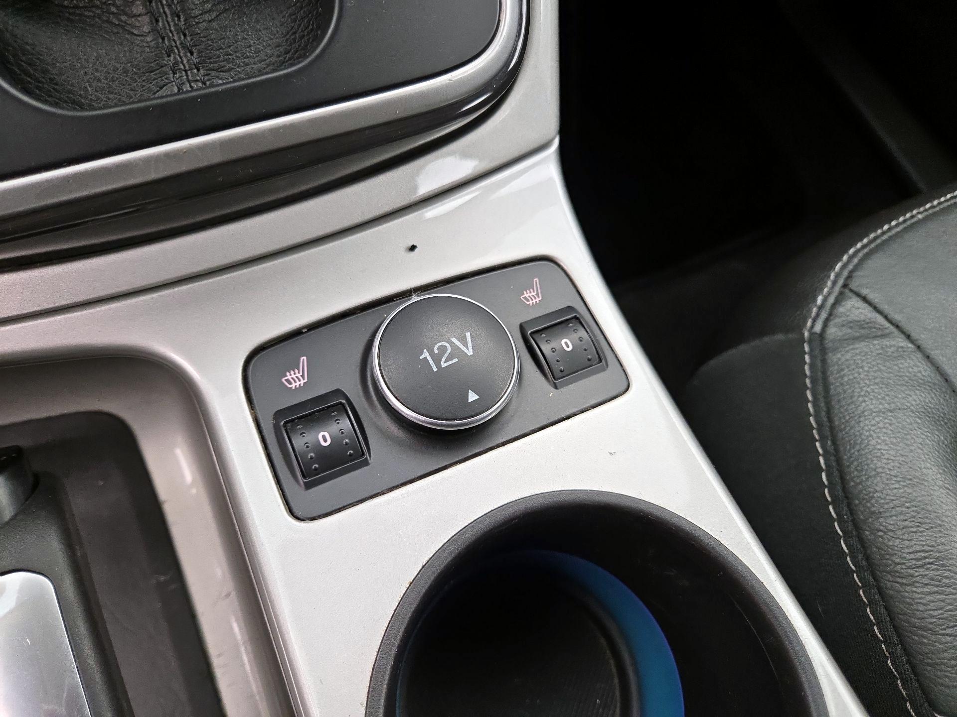 Thumbnail: 2015 Ford C-Max - 17