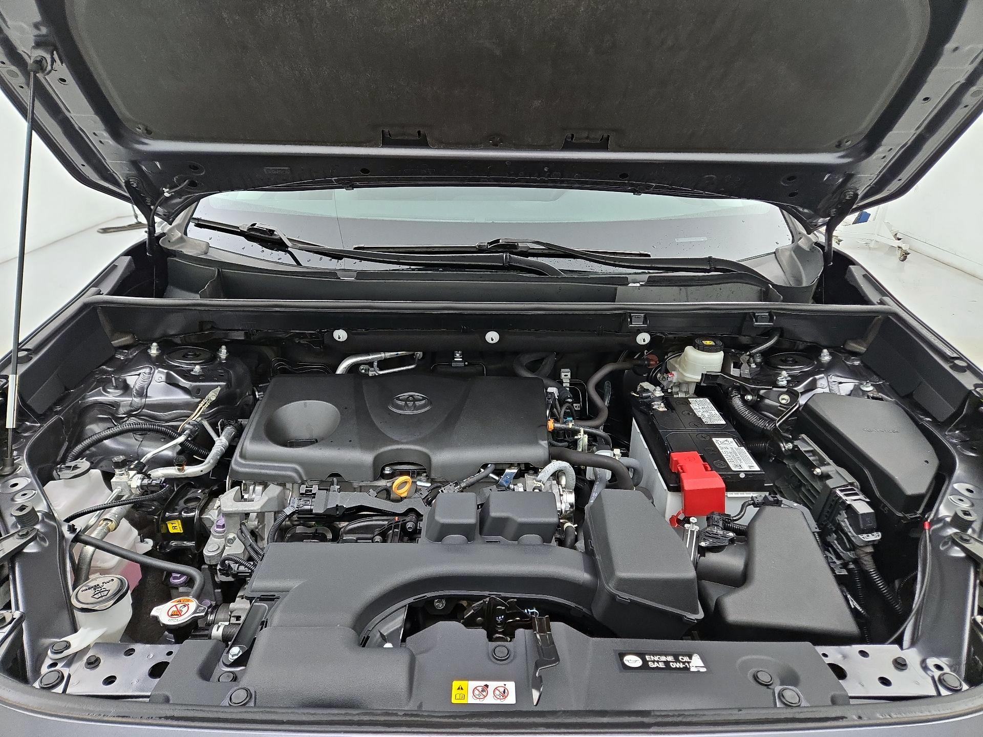 Thumbnail: 2022 Toyota RAV4 - 20