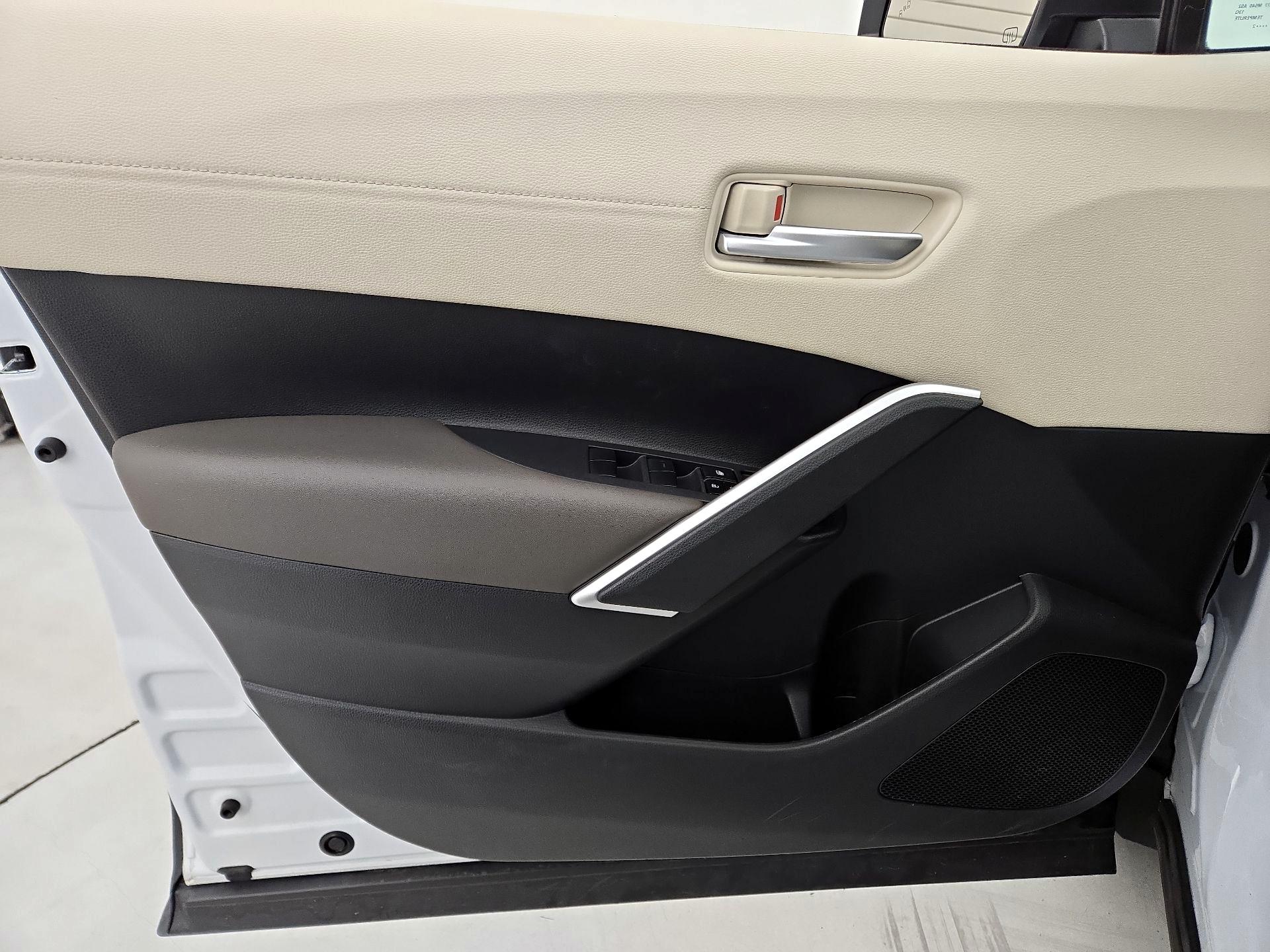 Thumbnail: 2024 Toyota Corolla Cross - 12