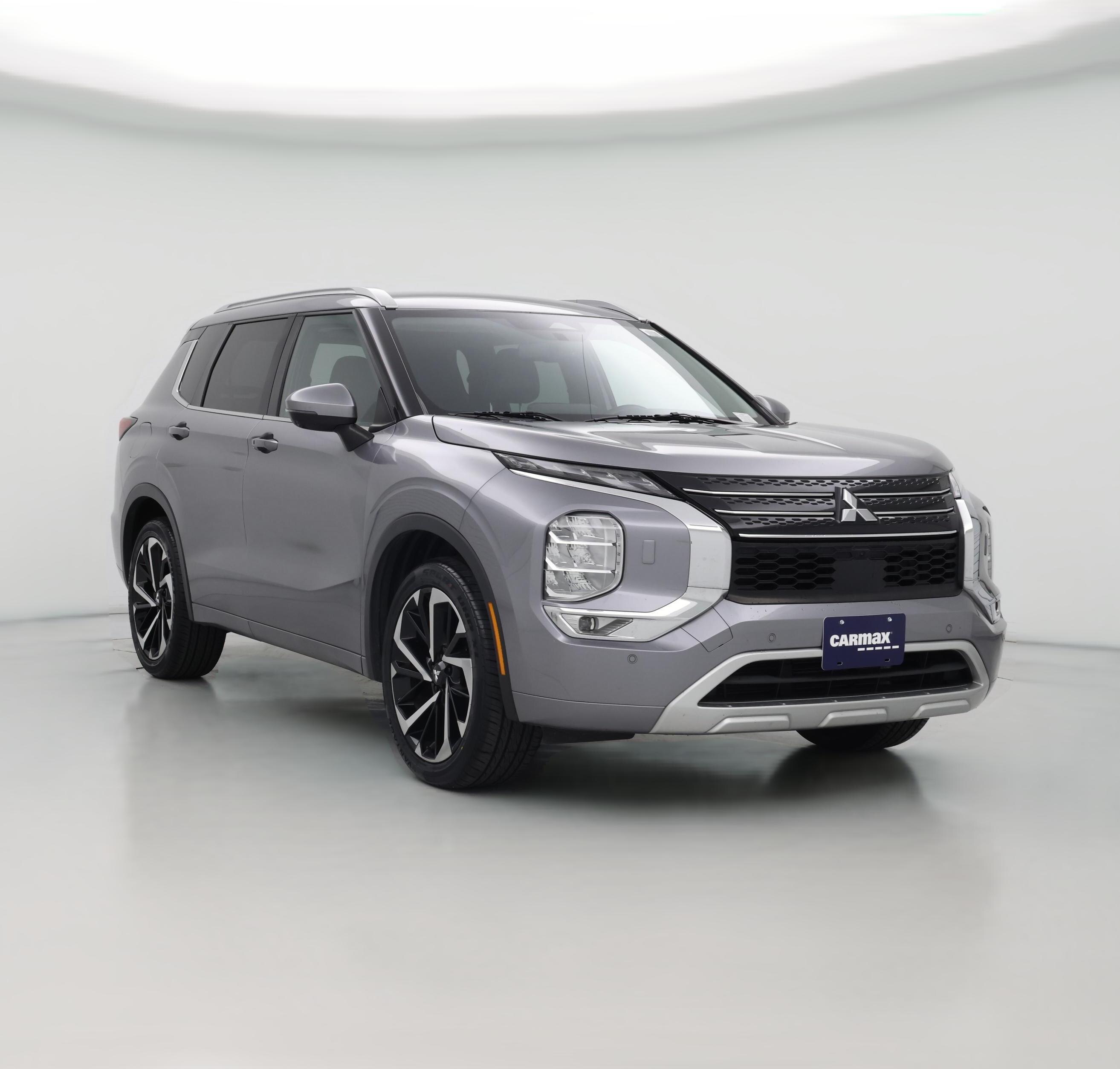 Thumbnail: 2022 Mitsubishi Outlander - 1