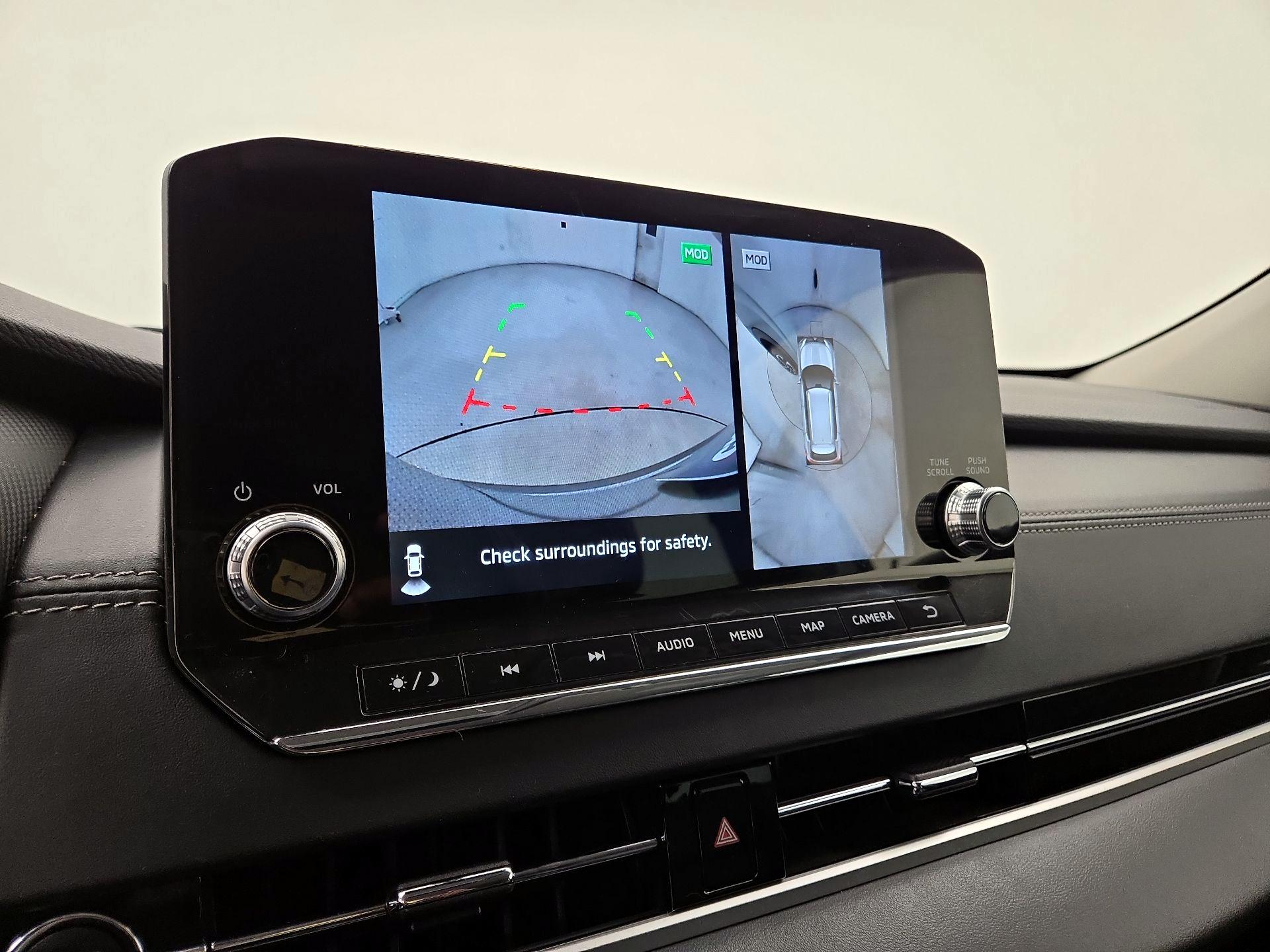 Thumbnail: 2022 Mitsubishi Outlander - 13