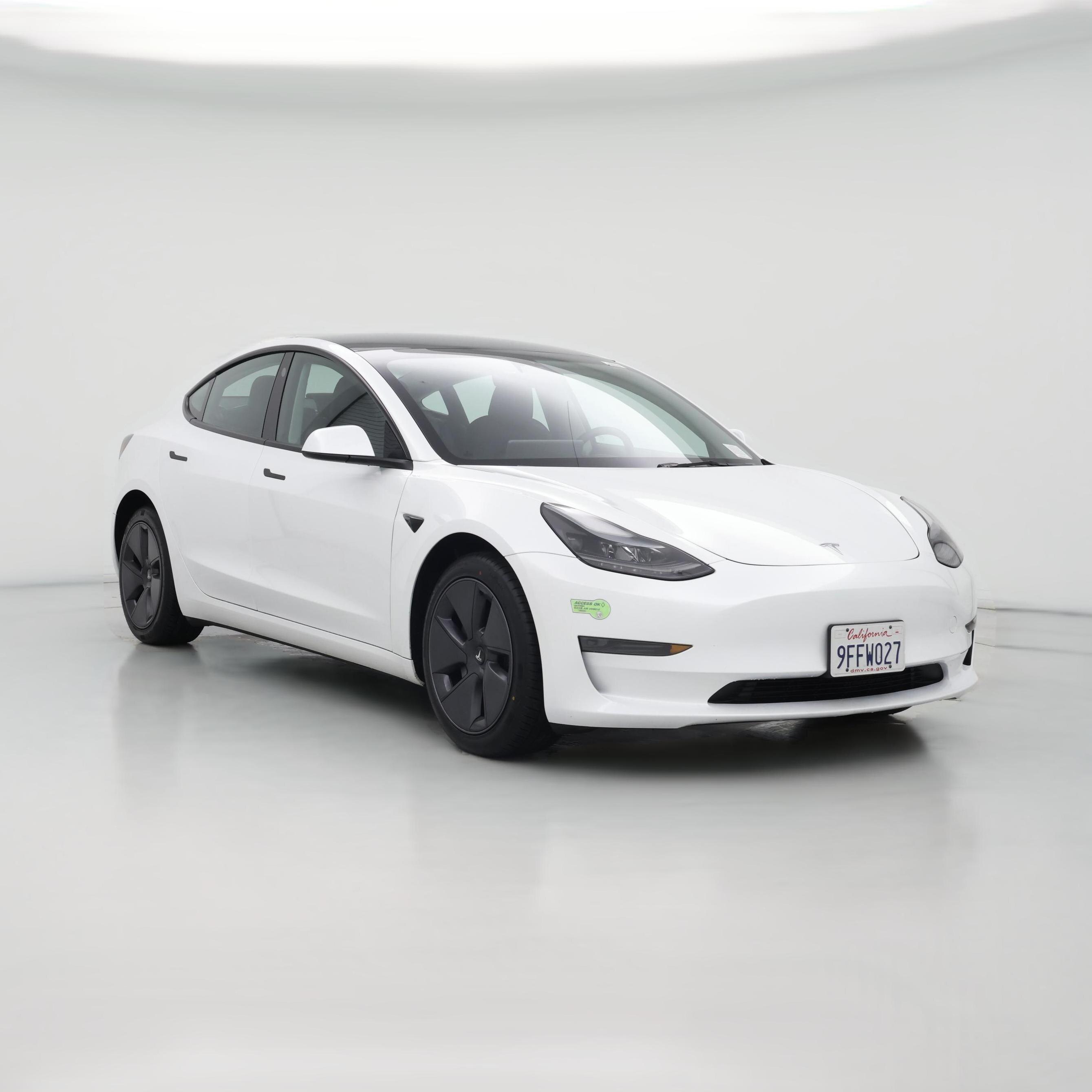 Thumbnail: 2023 Tesla Model 3 - 1