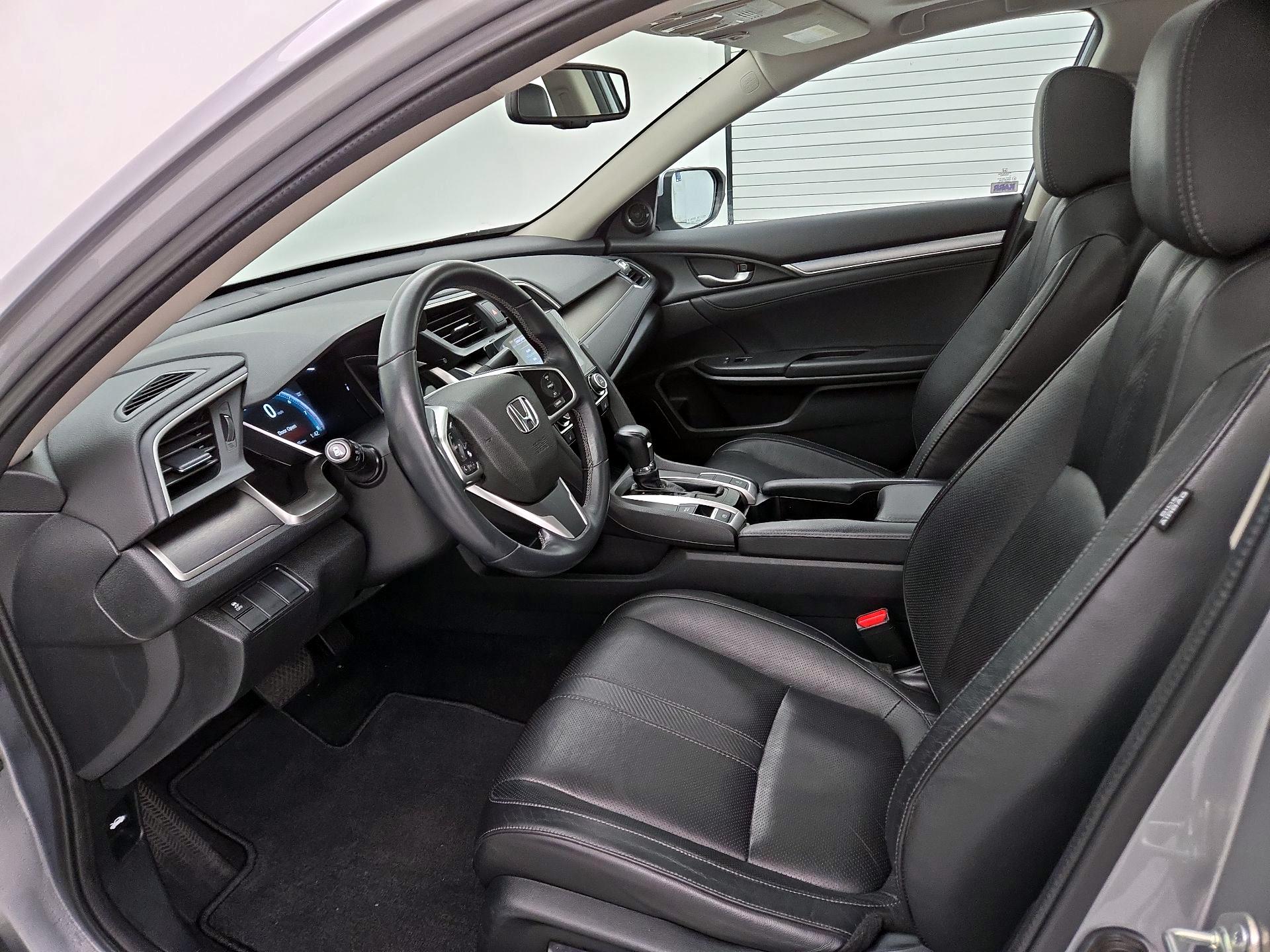 Thumbnail: 2016 Honda Civic - 11