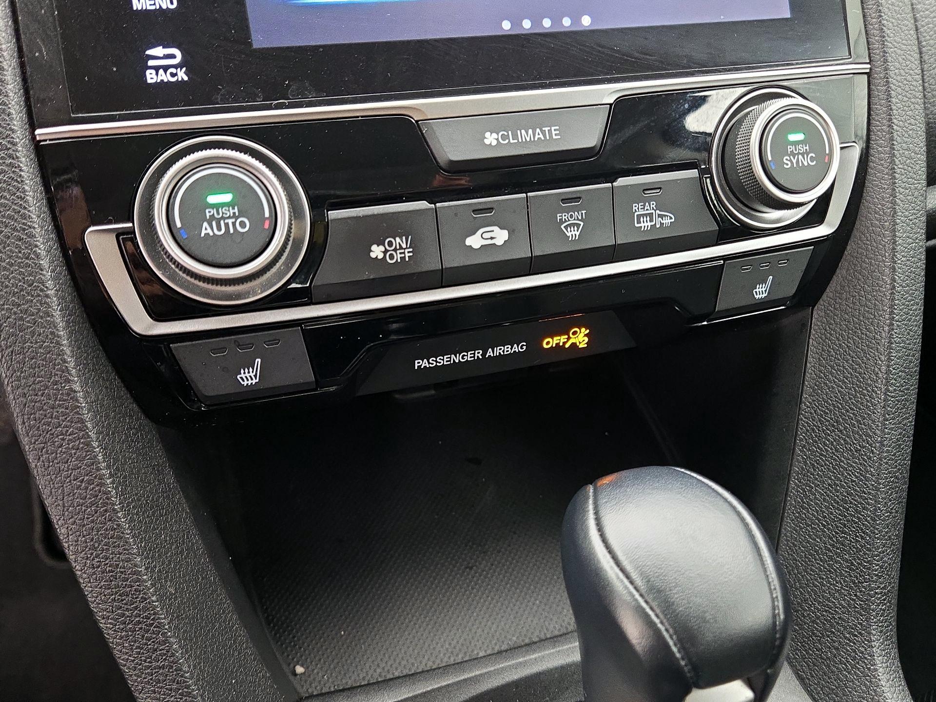 Thumbnail: 2016 Honda Civic - 16