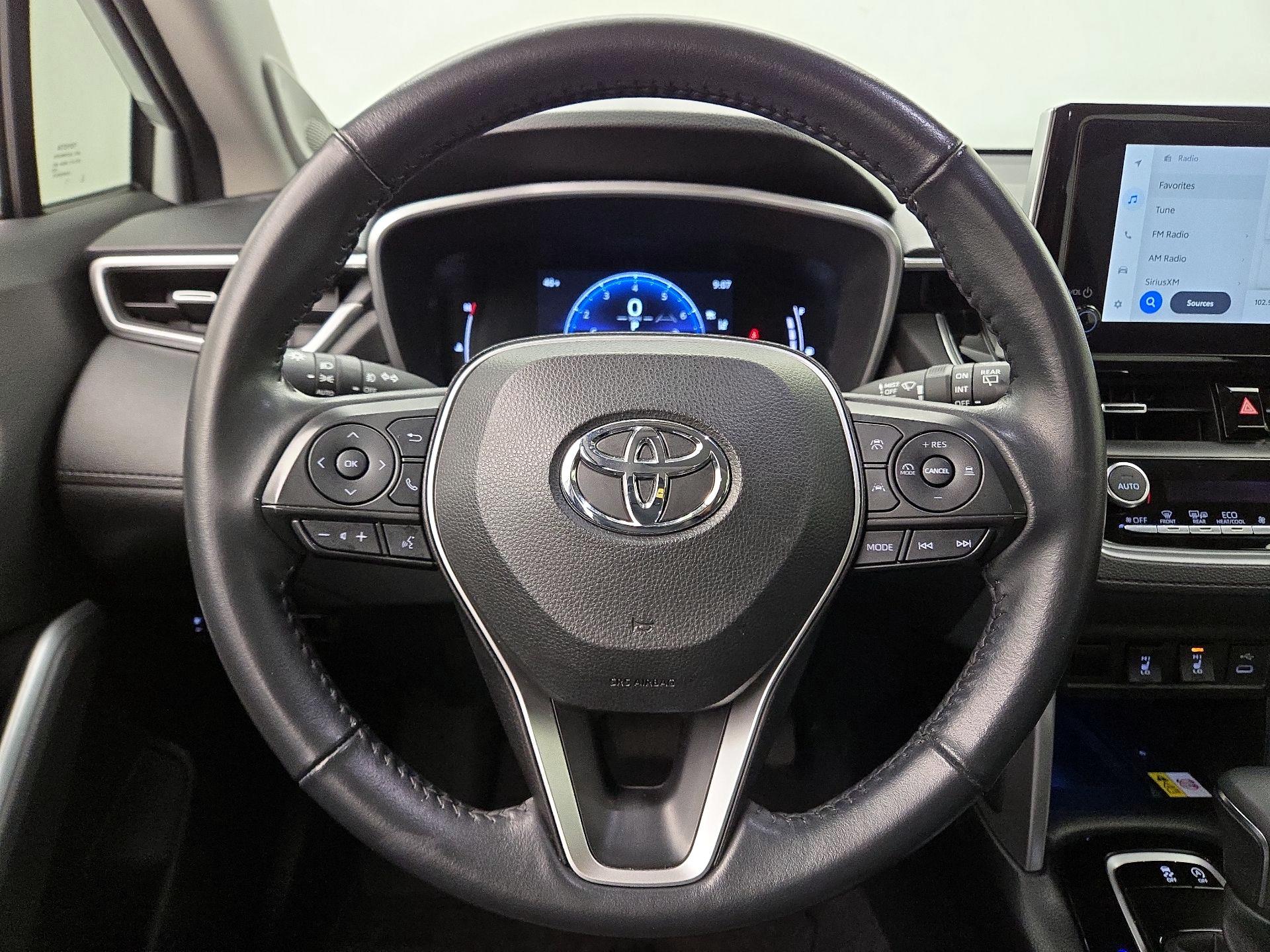 Thumbnail: 2023 Toyota Corolla Cross - 10