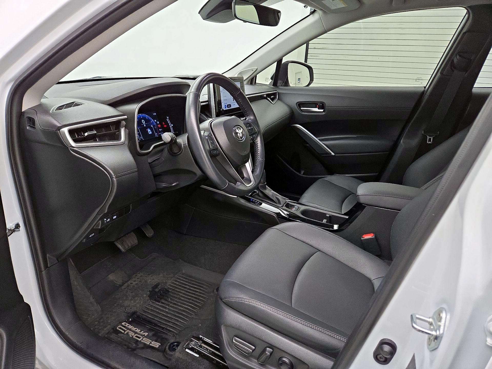 Thumbnail: 2023 Toyota Corolla Cross - 11