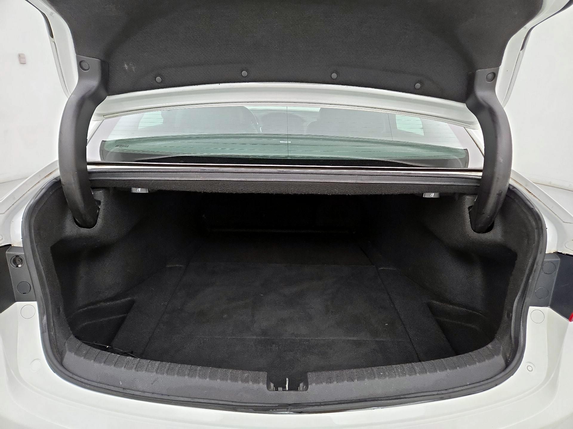 Thumbnail: 2016 Acura TLX - 19