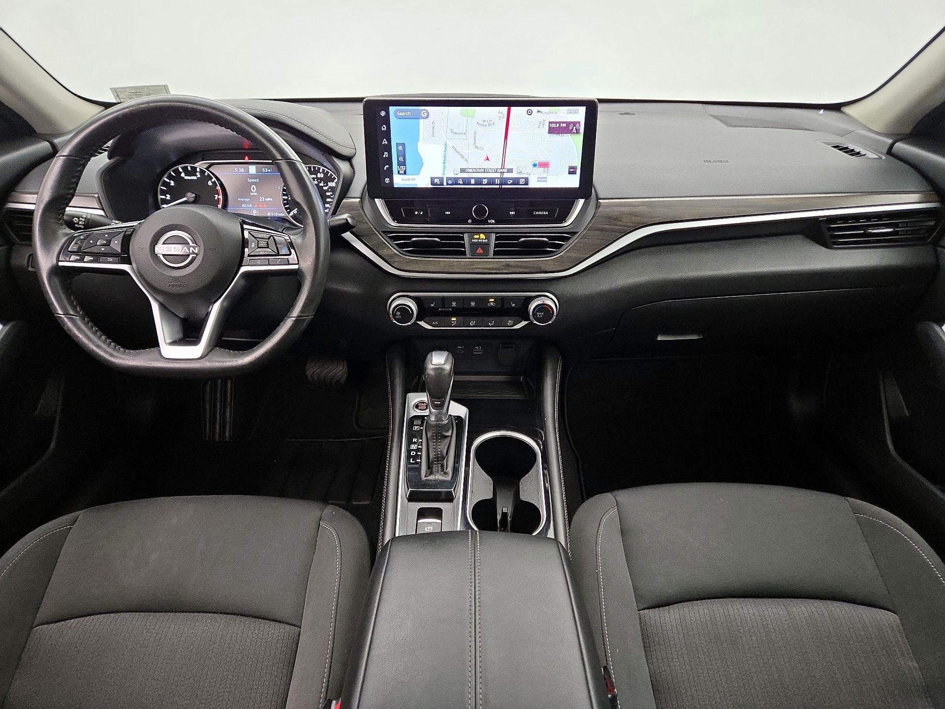 Thumbnail: 2023 Nissan Altima - 9