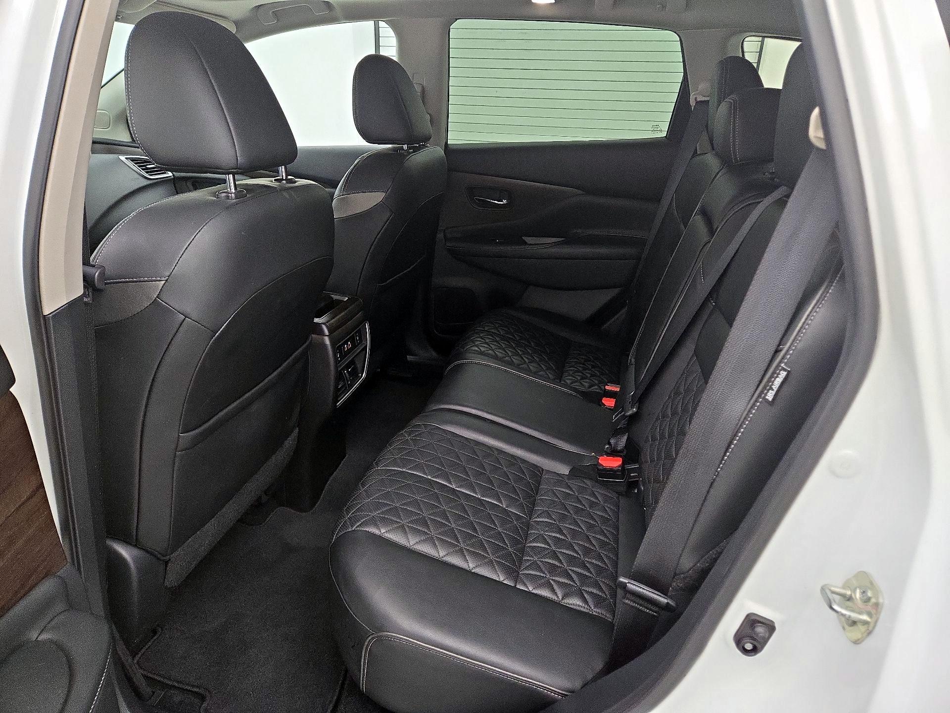 Thumbnail: 2019 Nissan Murano - 18