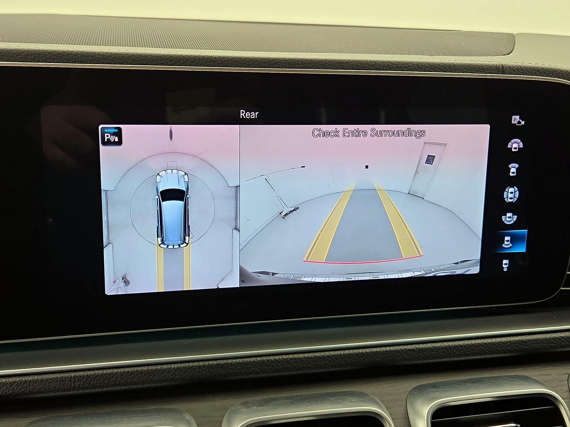 Thumbnail: 2022 Mercedes-Benz GLS - 15