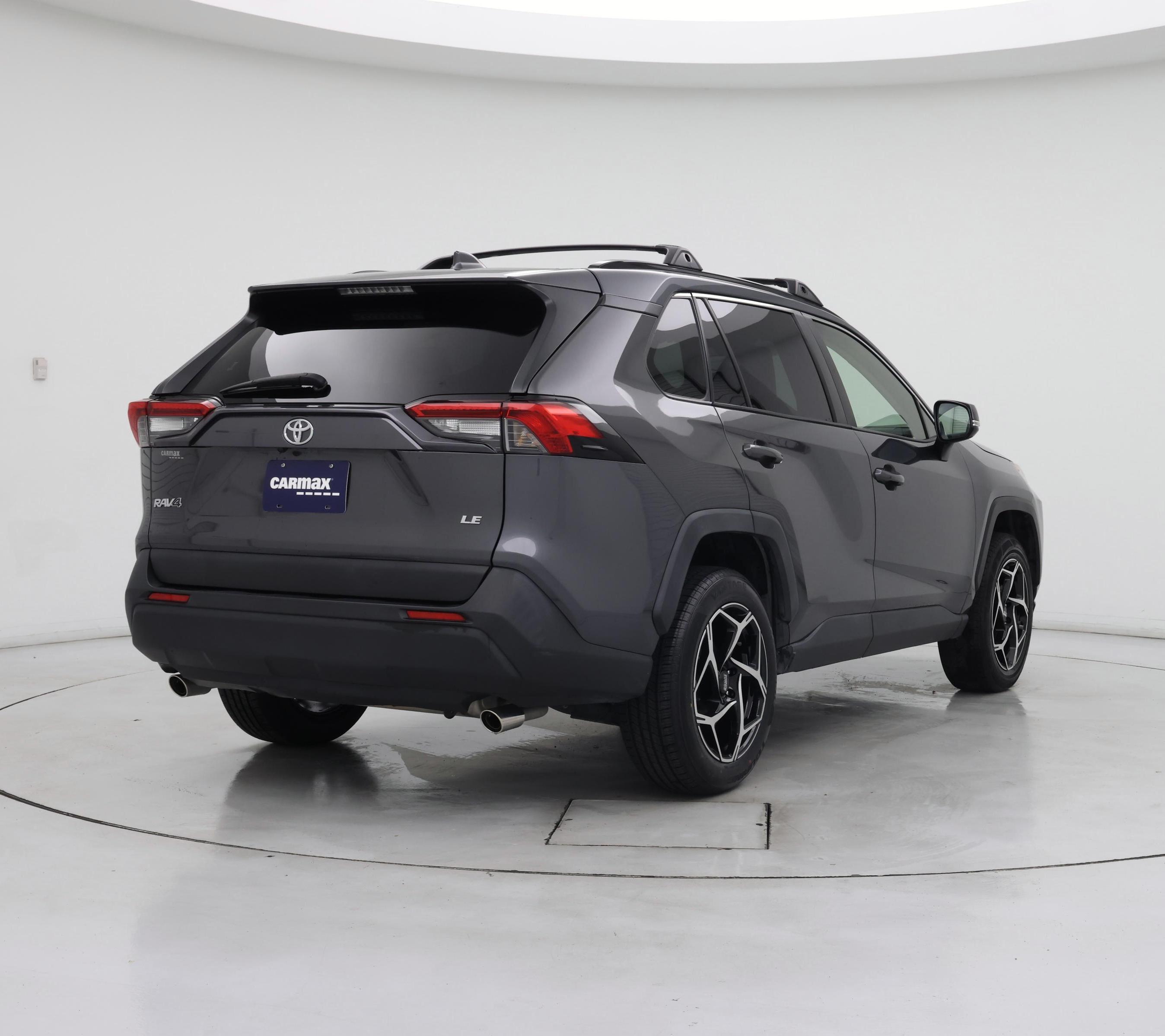 Thumbnail: 2019 Toyota RAV4 - 8
