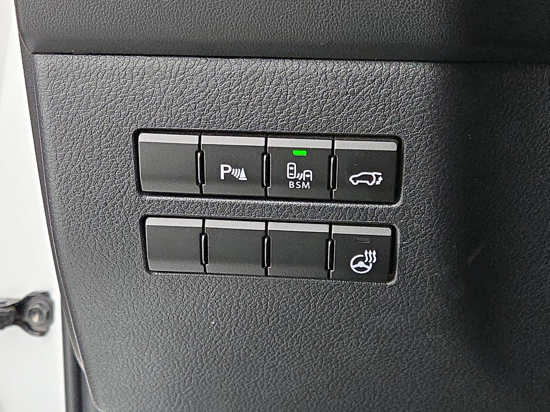 Thumbnail: 2015 Lexus NX - 13