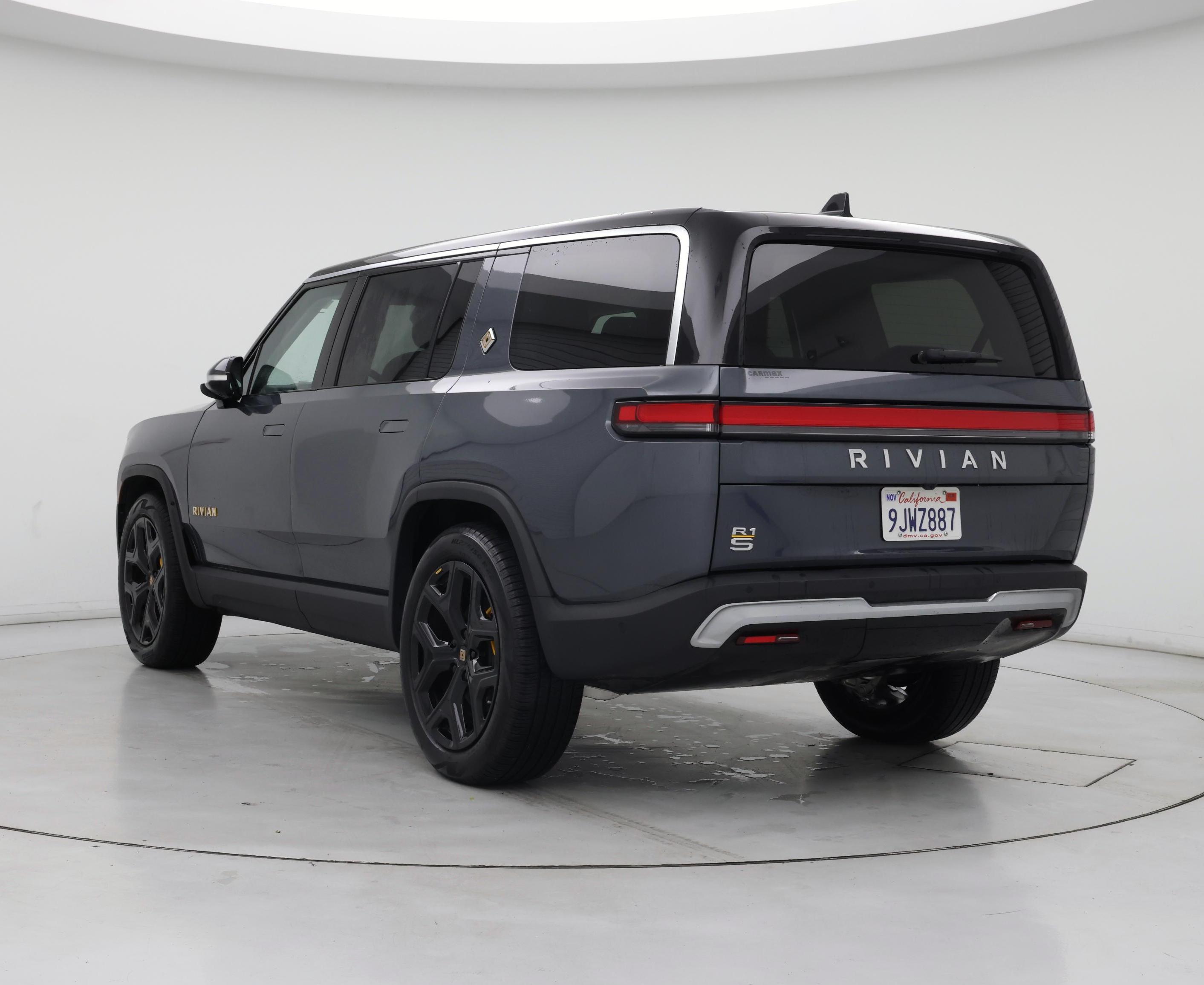 Thumbnail: 2023 Rivian R1S - 2