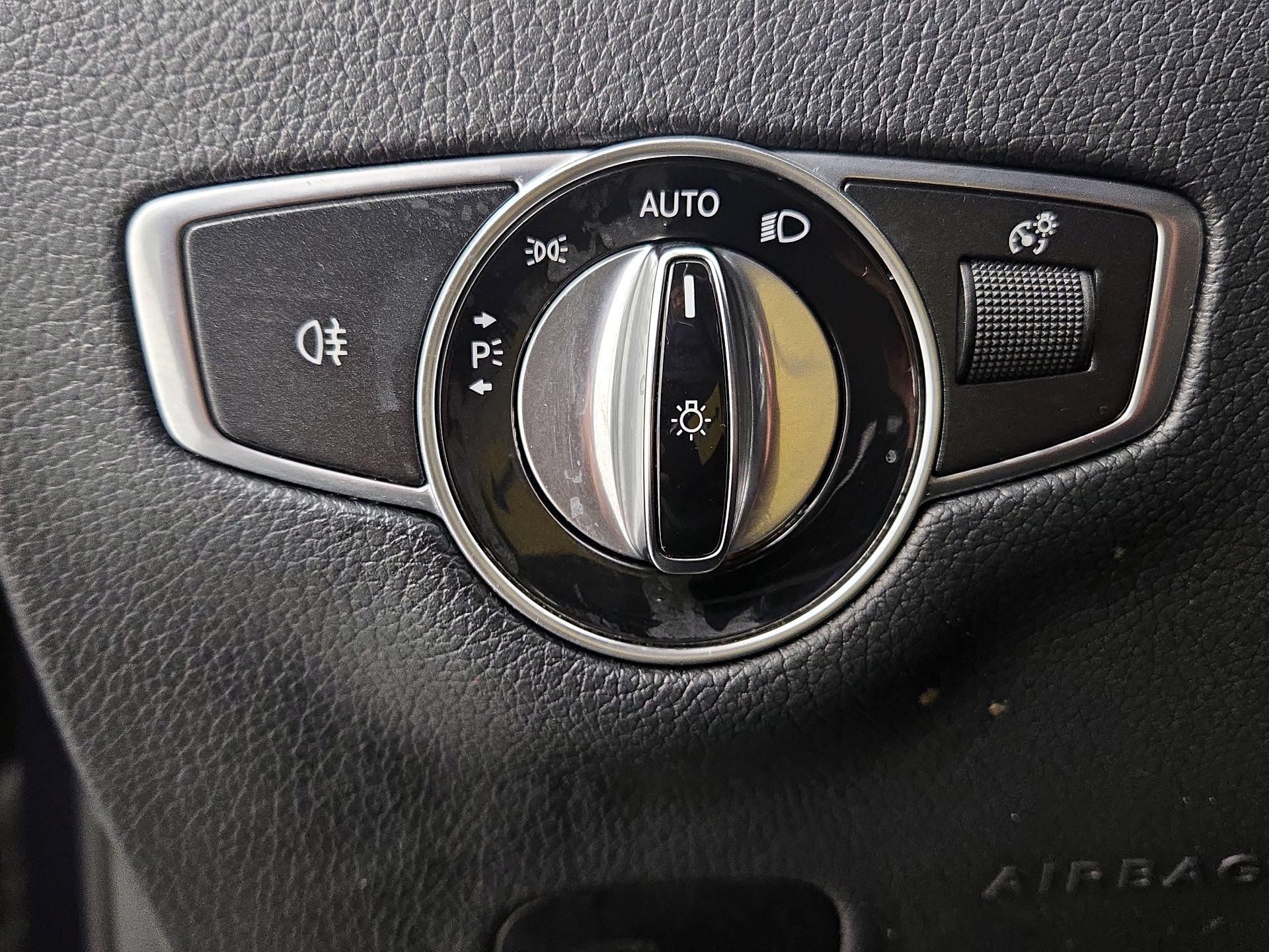 Thumbnail: 2019 Mercedes-Benz E-Class - 13