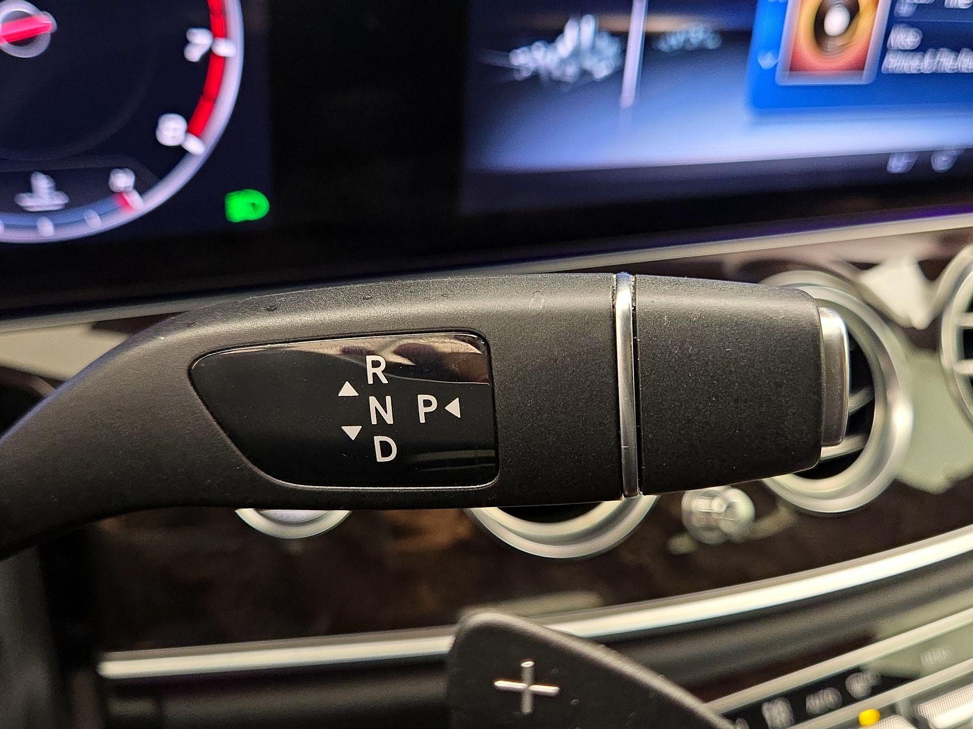 Thumbnail: 2019 Mercedes-Benz E-Class - 18