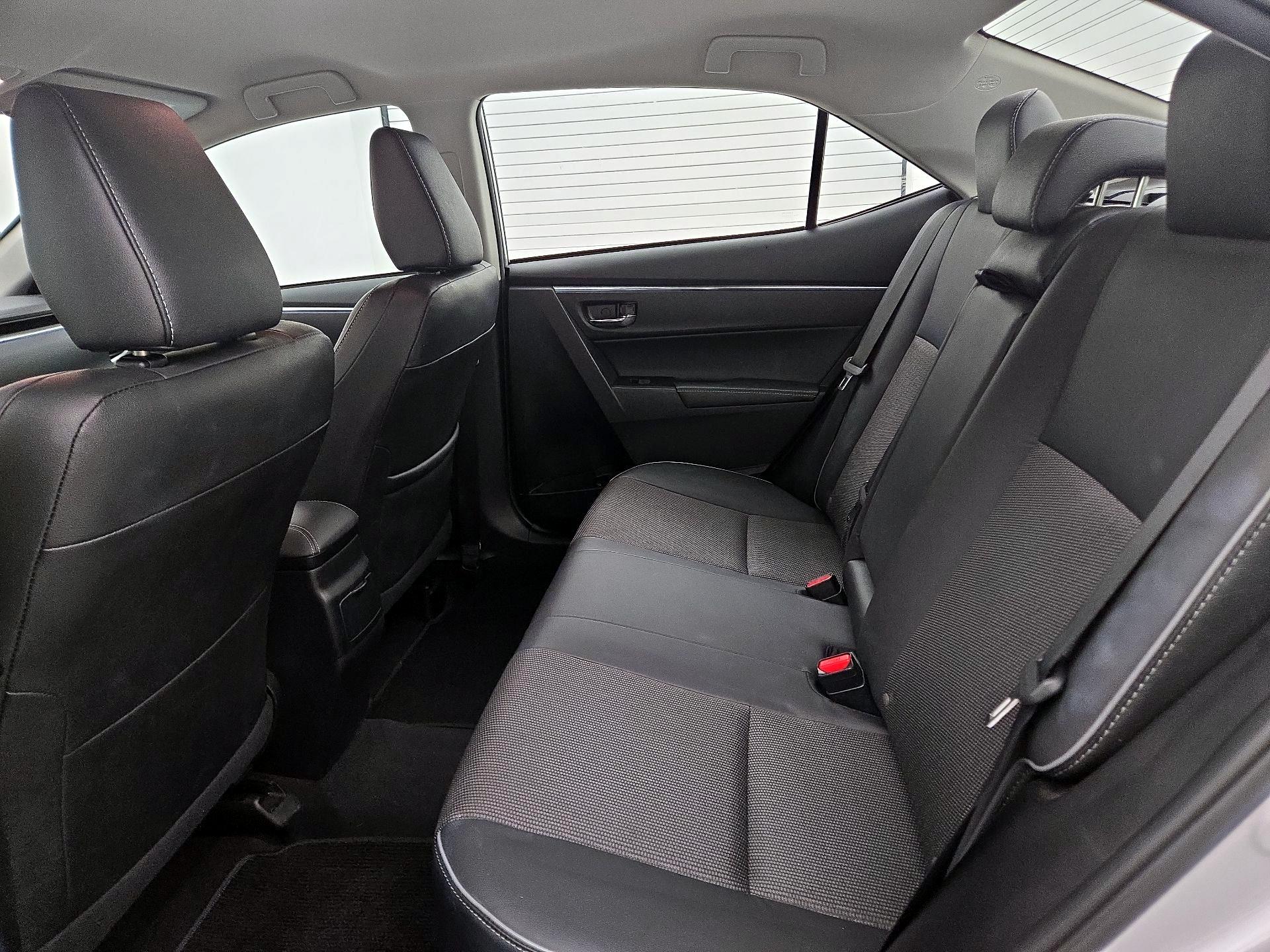 Thumbnail: 2015 Toyota Corolla - 19