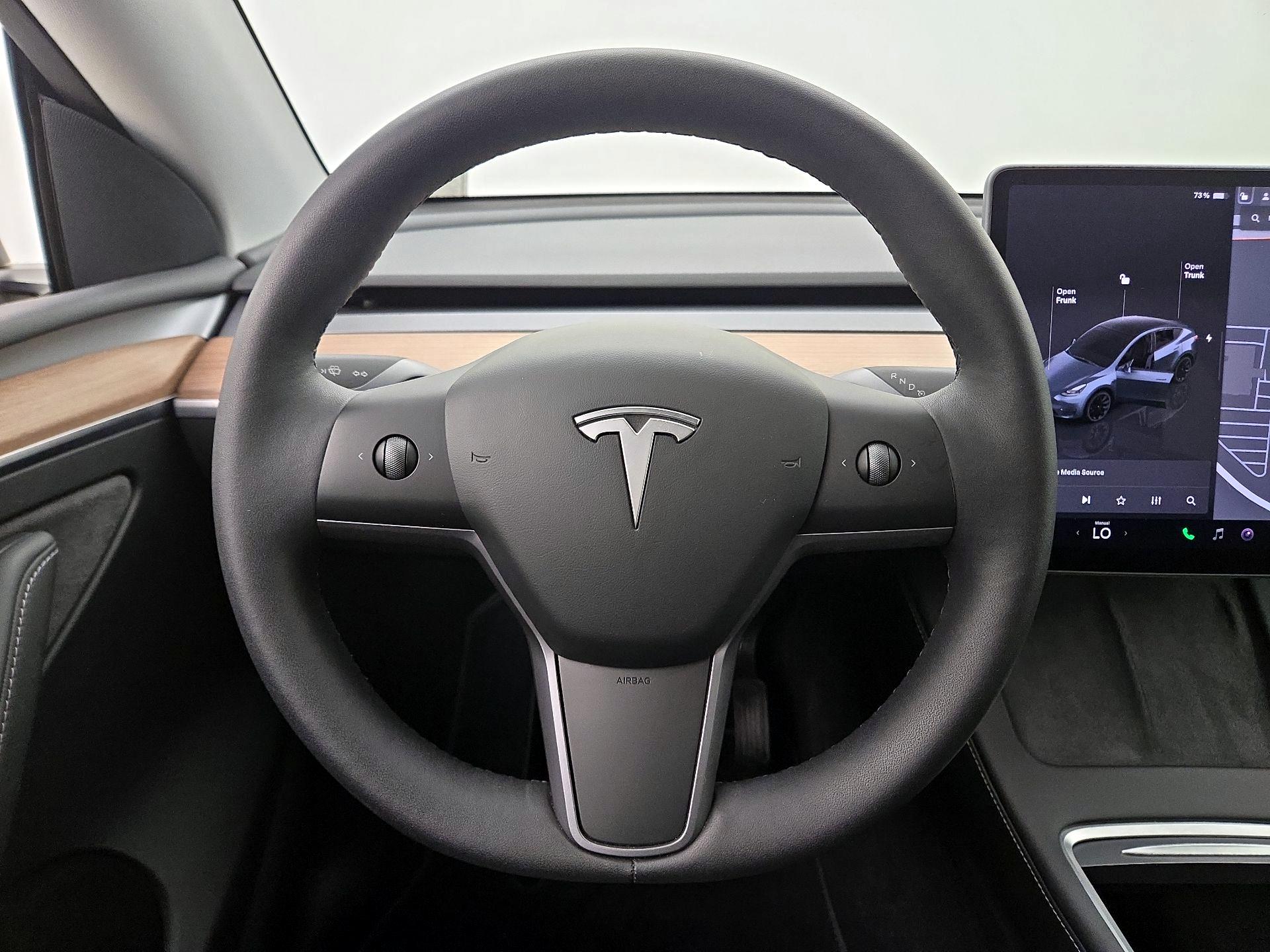 Thumbnail: 2023 Tesla Model Y - 10