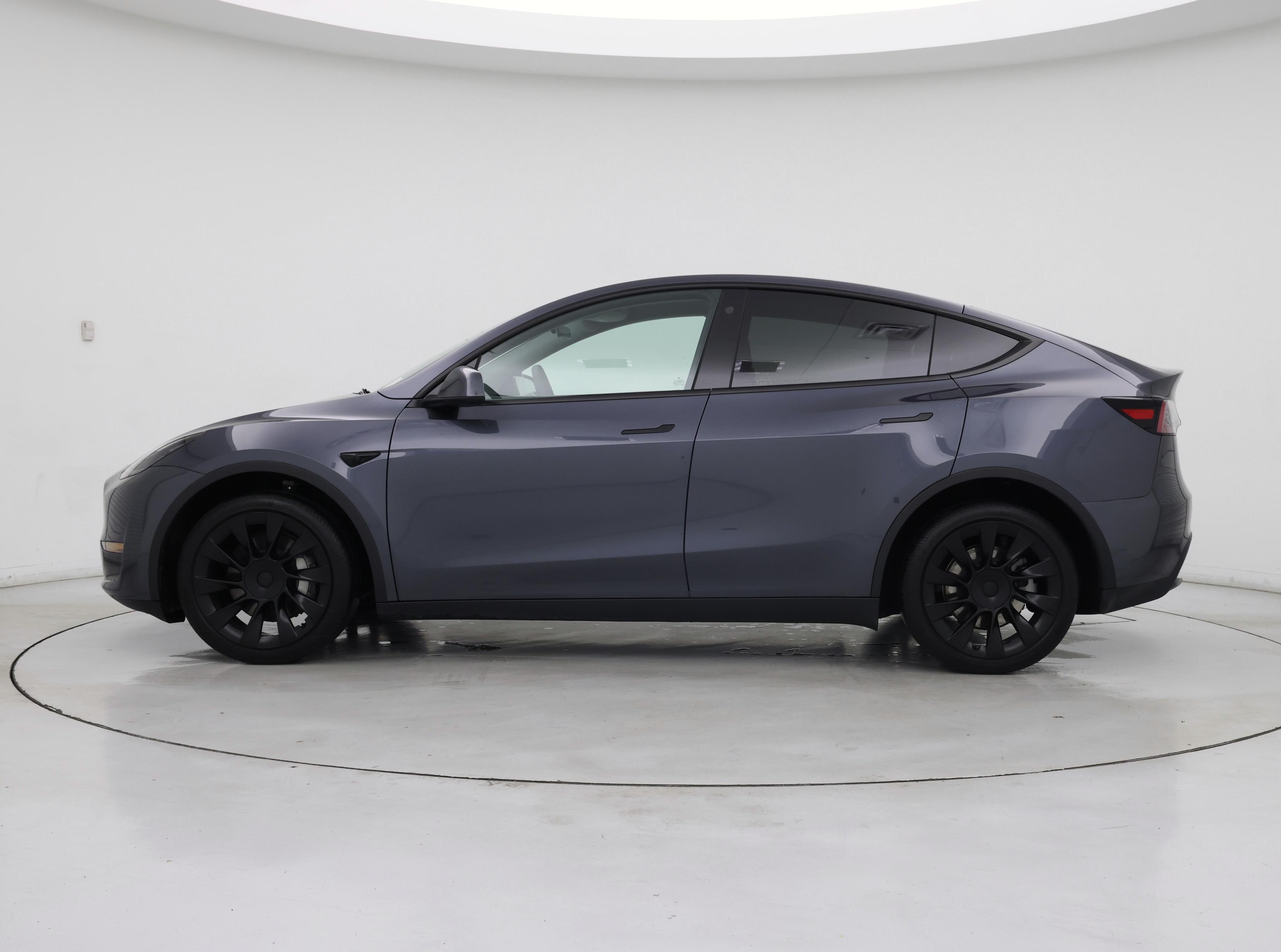 Thumbnail: 2023 Tesla Model Y - 3