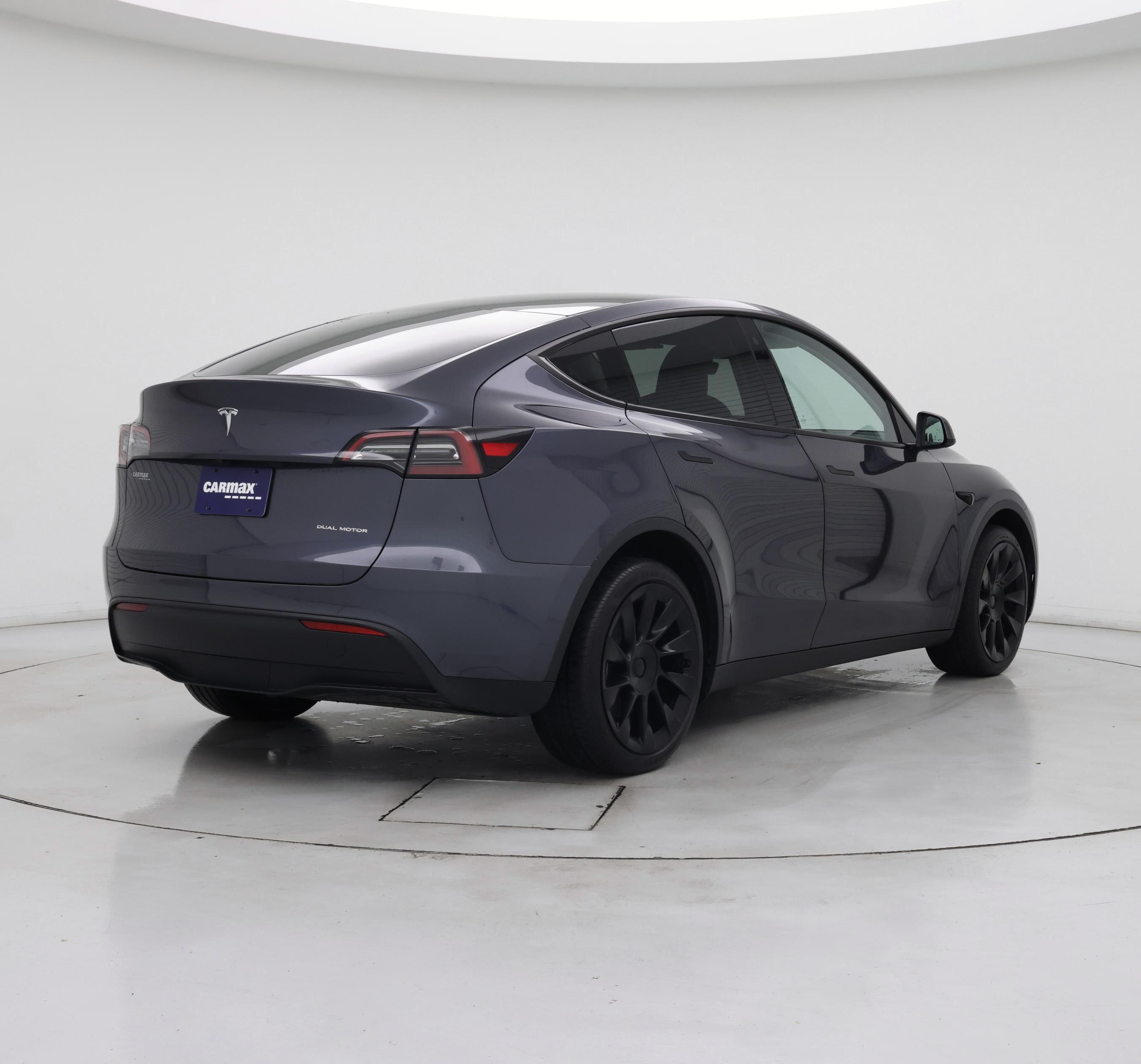 Thumbnail: 2023 Tesla Model Y - 8