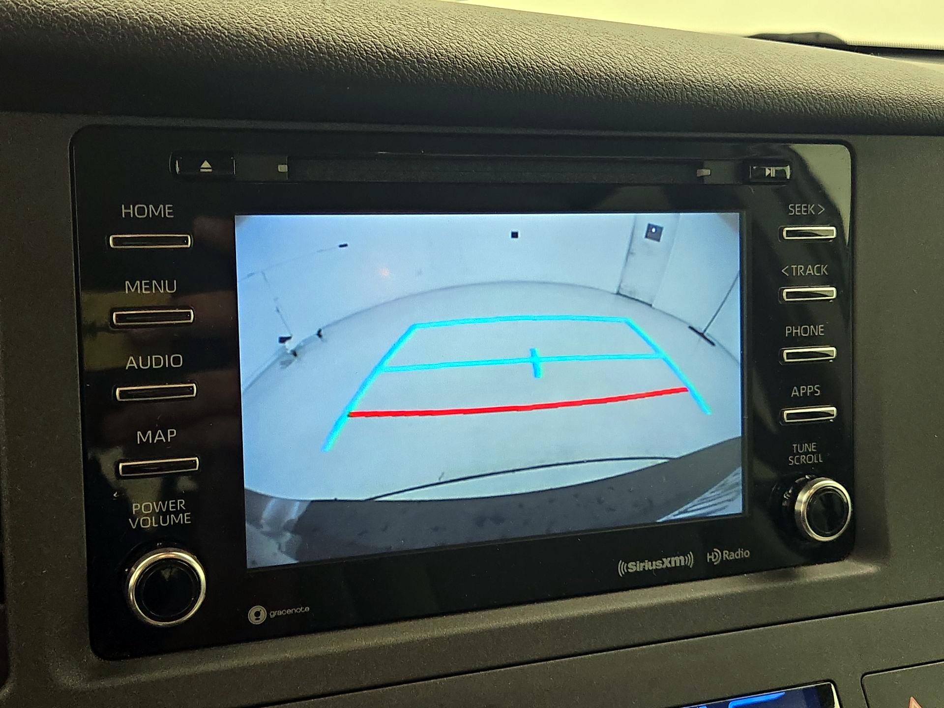 Thumbnail: 2019 Toyota Sienna - 15