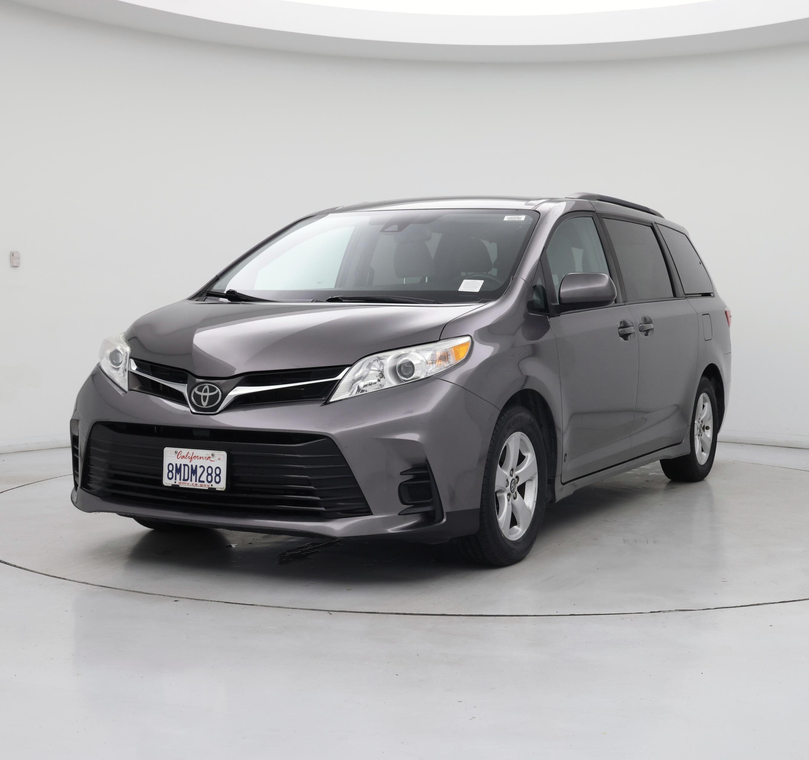 Thumbnail: 2019 Toyota Sienna - 4