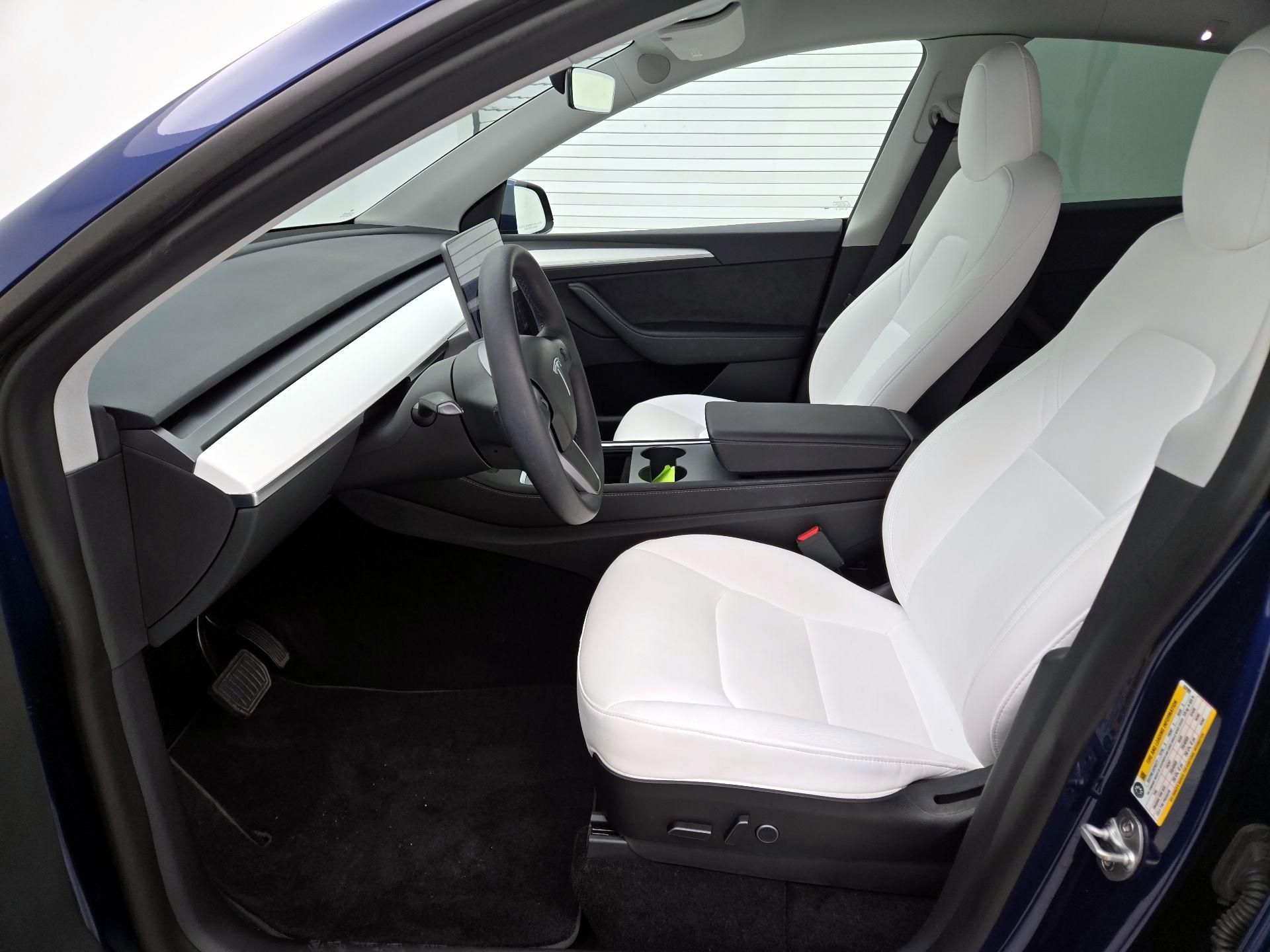 Thumbnail: 2023 Tesla Model Y - 11