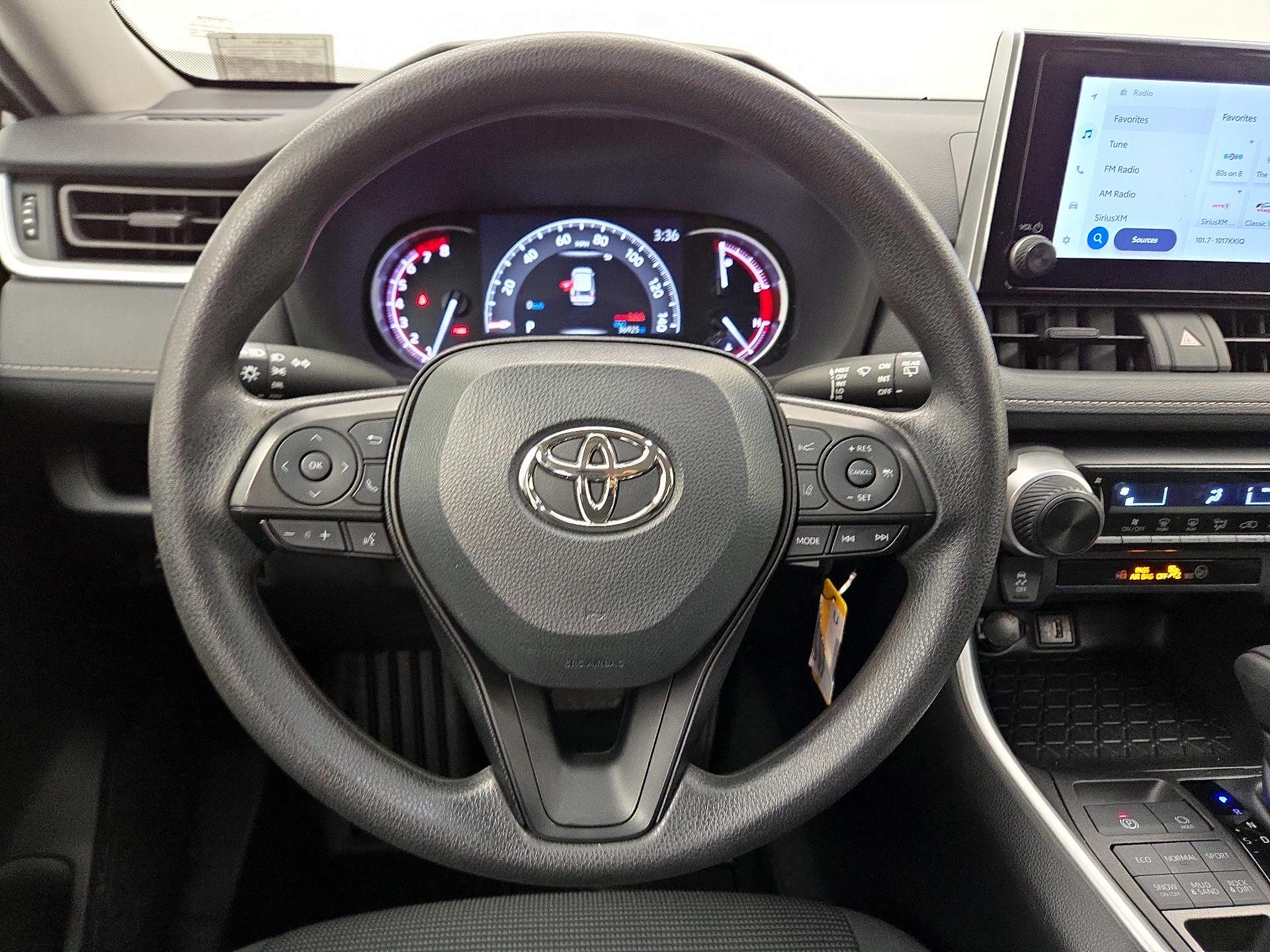 Thumbnail: 2024 Toyota RAV4 - 10