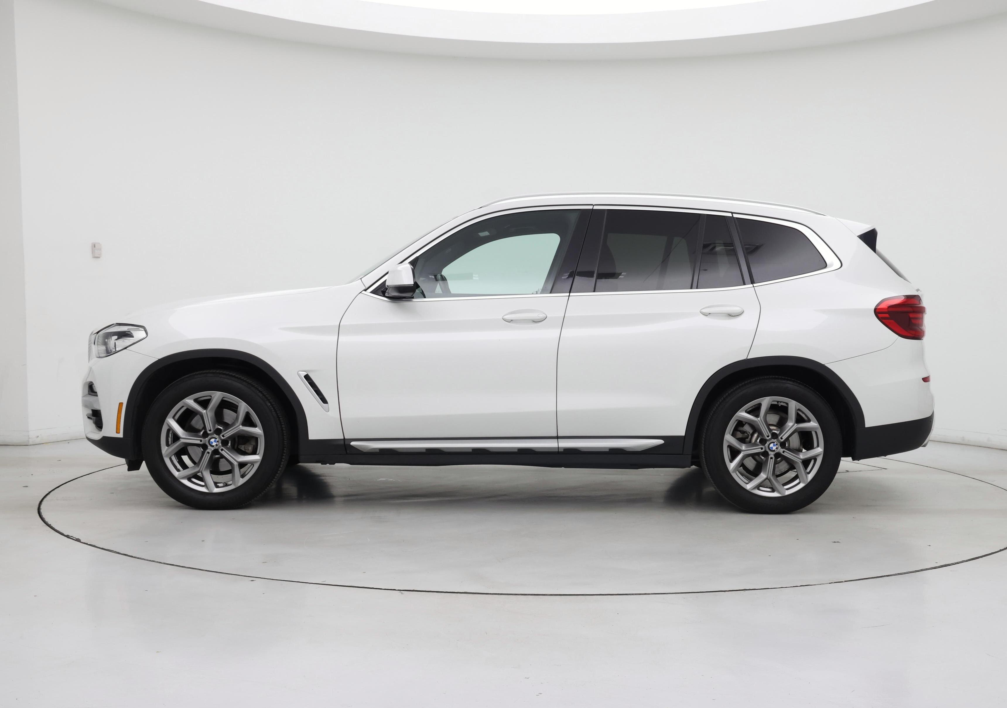 Thumbnail: 2021 BMW X3 - 3