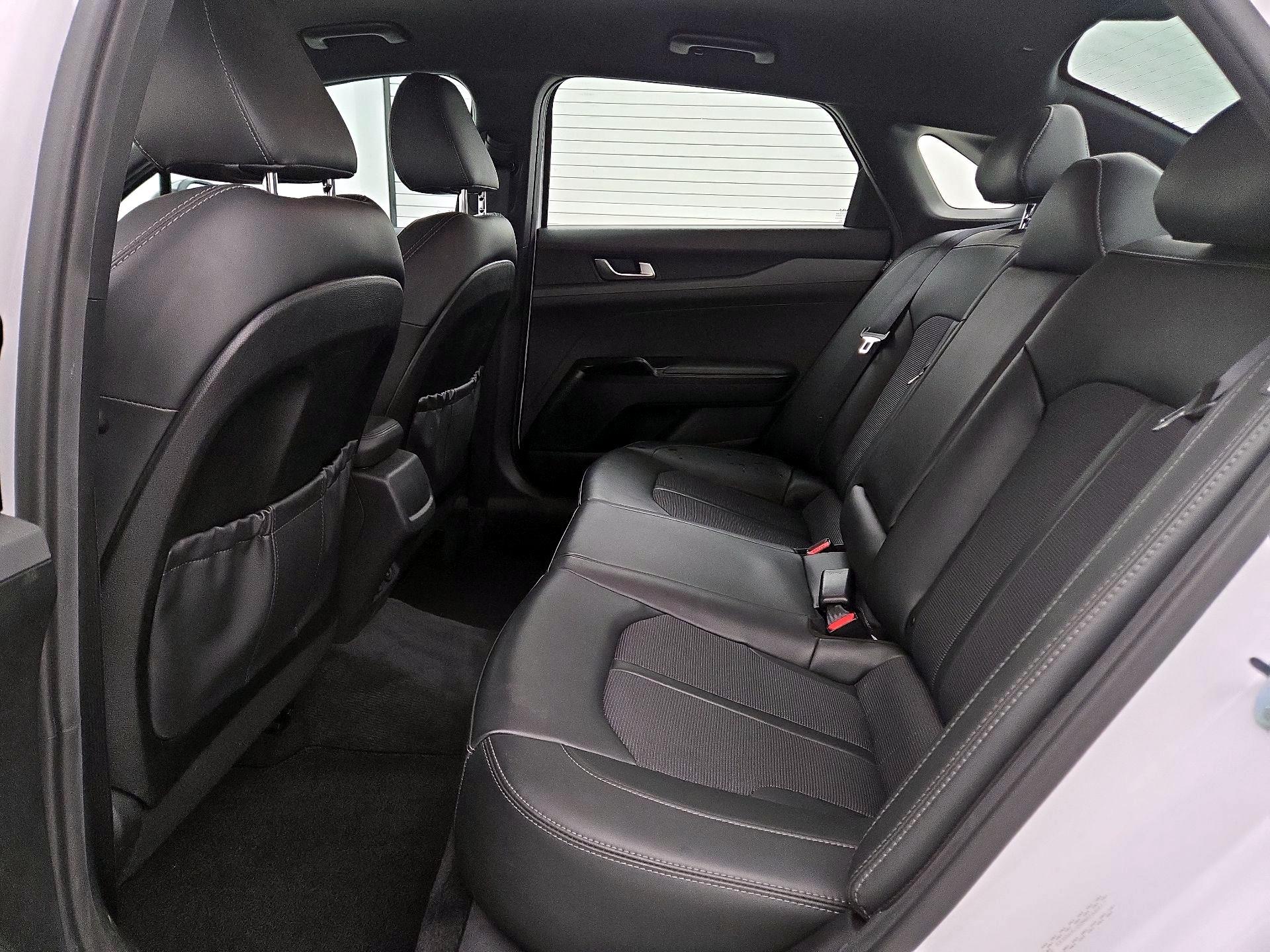 Thumbnail: 2022 Kia K5 - 19