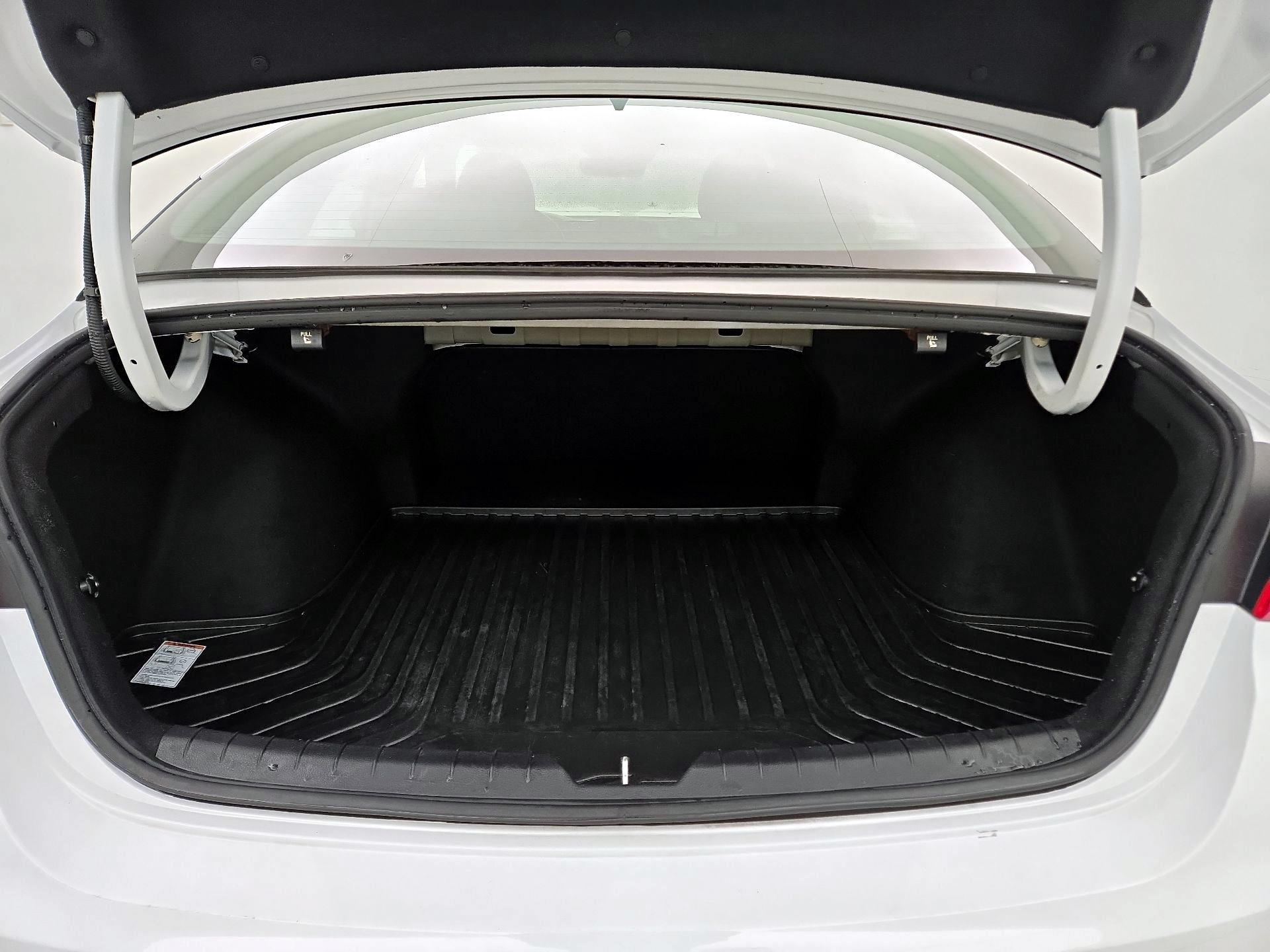 Thumbnail: 2022 Kia K5 - 20