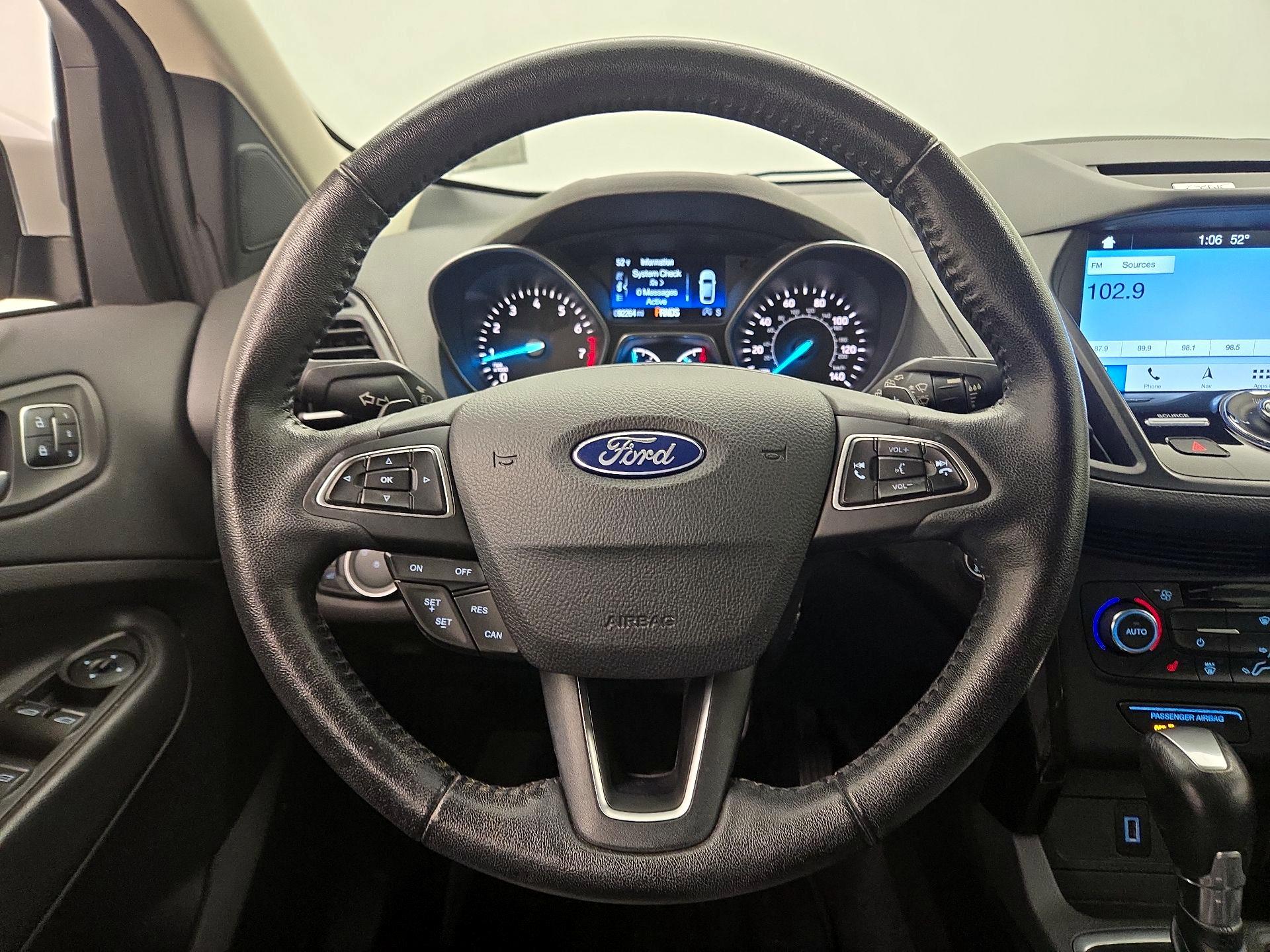 Thumbnail: 2017 Ford Escape - 10