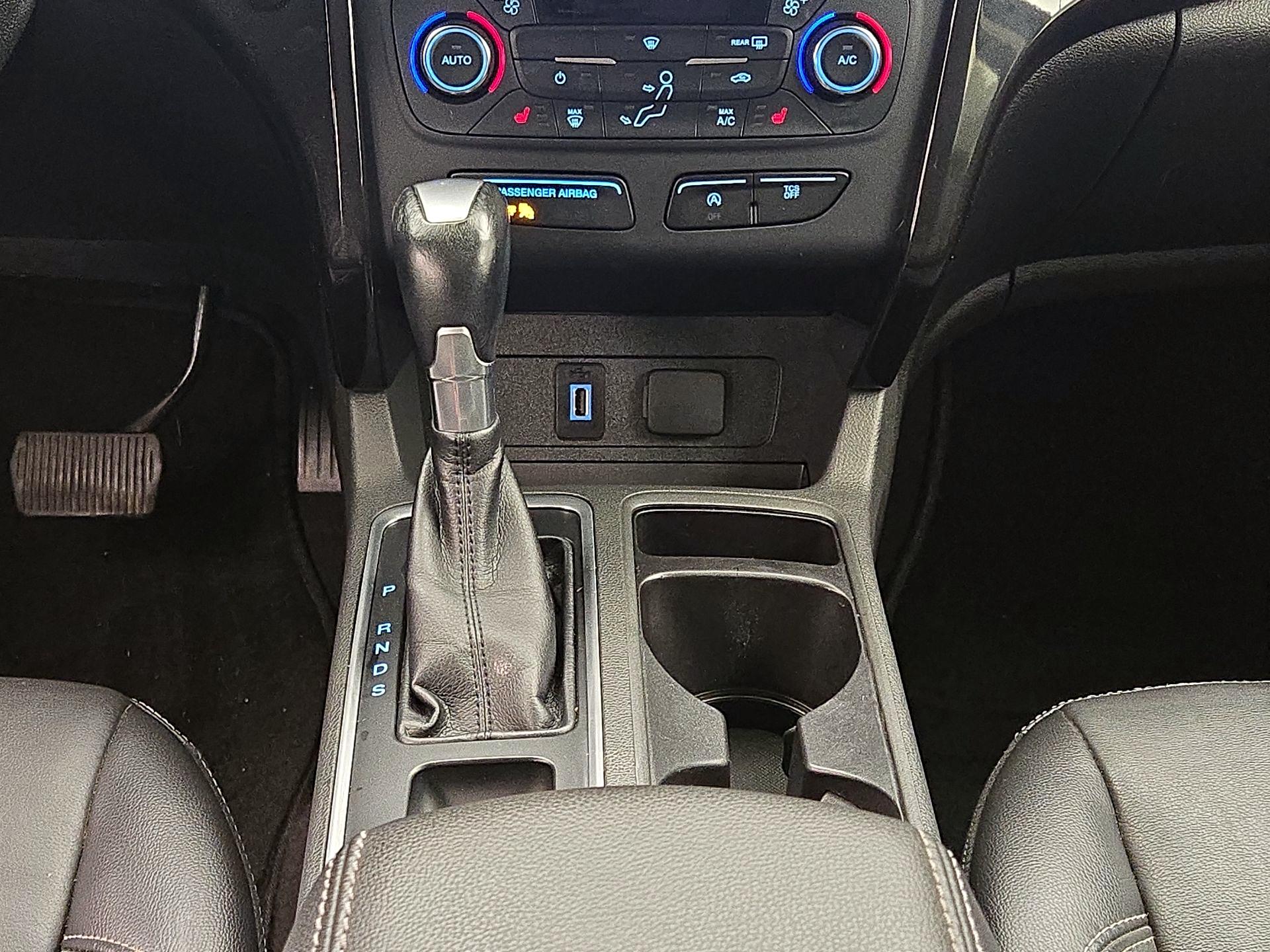 Thumbnail: 2017 Ford Escape - 17