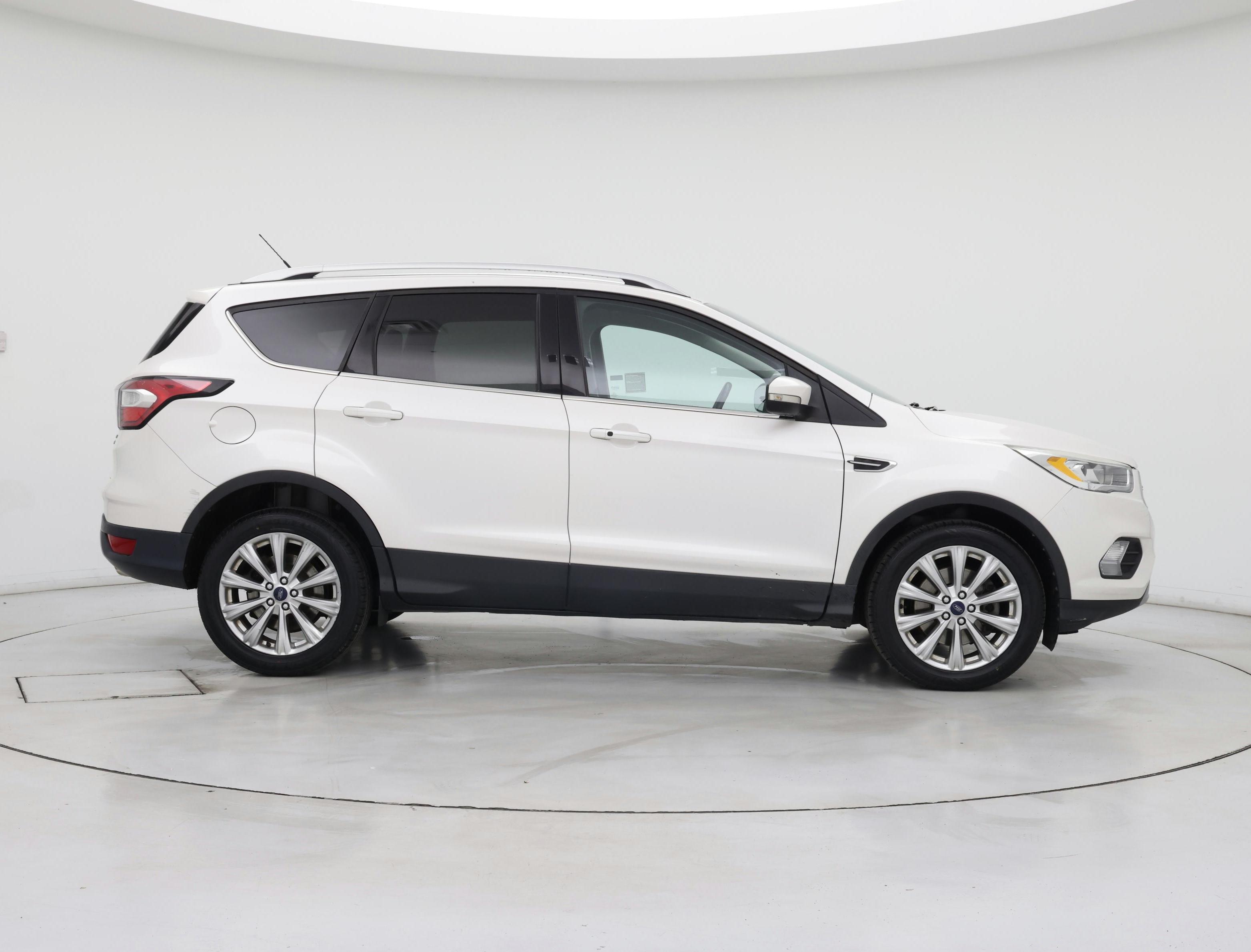 Thumbnail: 2017 Ford Escape - 7
