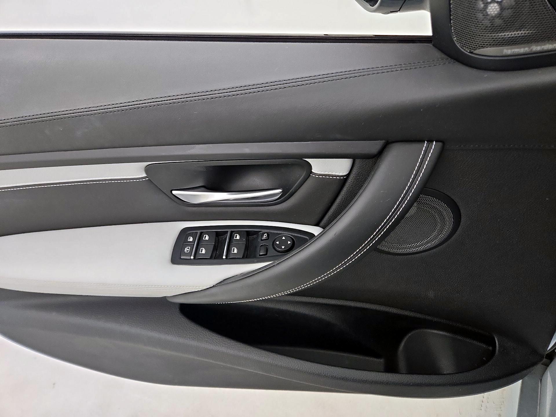 Thumbnail: 2016 BMW M3 - 12