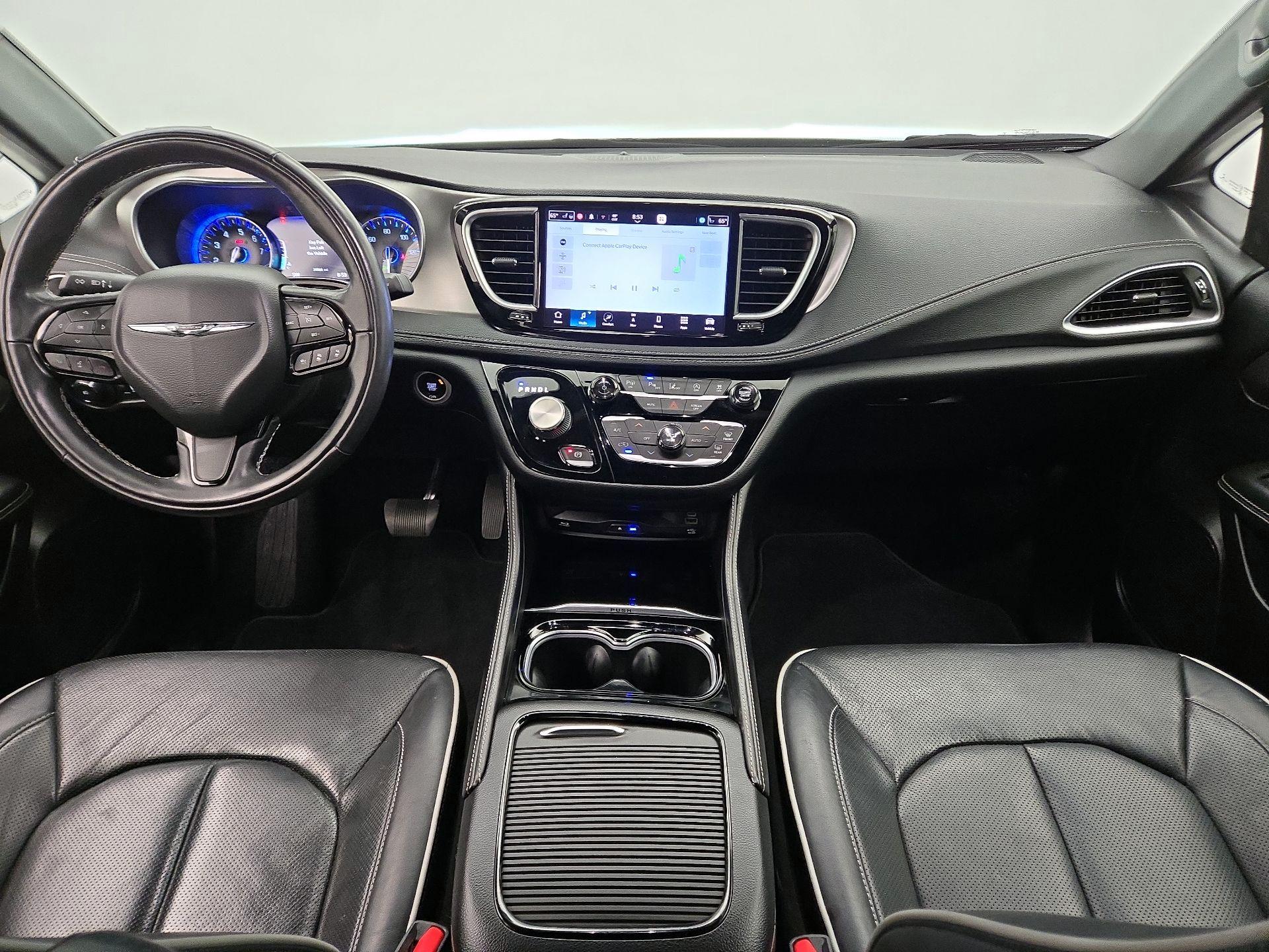 Thumbnail: 2022 Chrysler Pacifica - 9