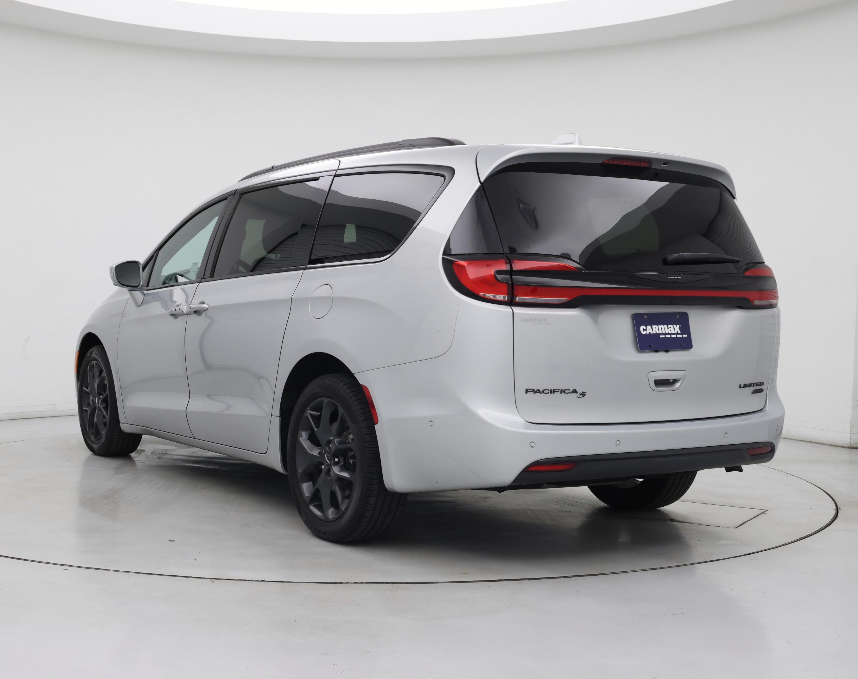 Thumbnail: 2022 Chrysler Pacifica - 2