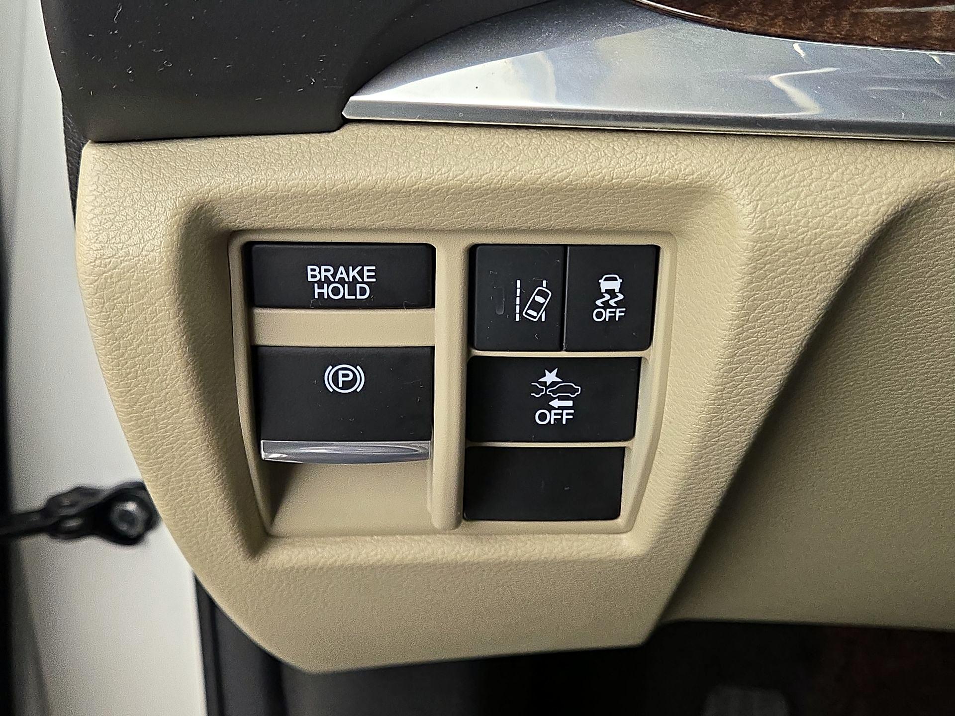 Thumbnail: 2017 Acura MDX - 13