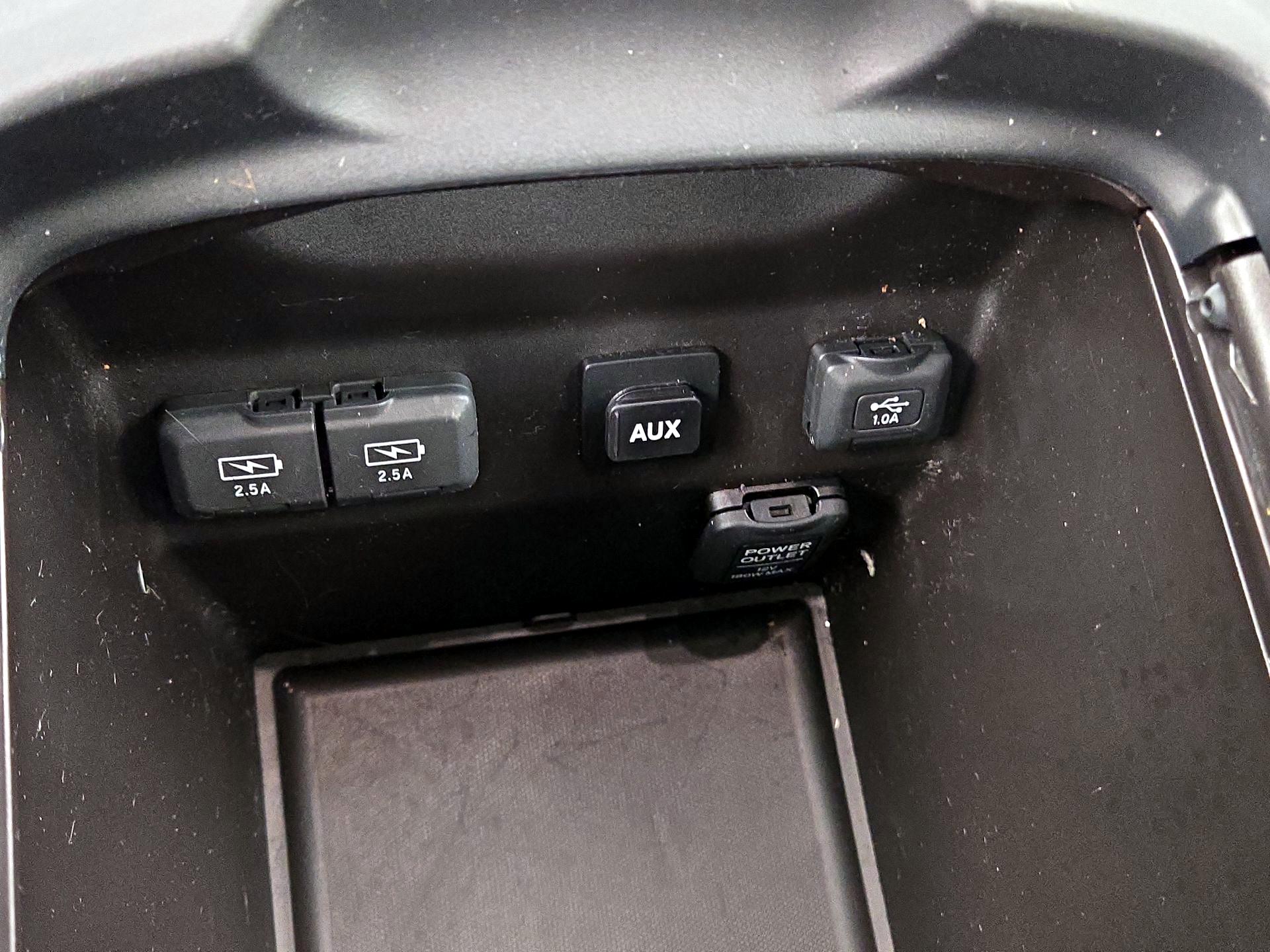 Thumbnail: 2017 Acura MDX - 19